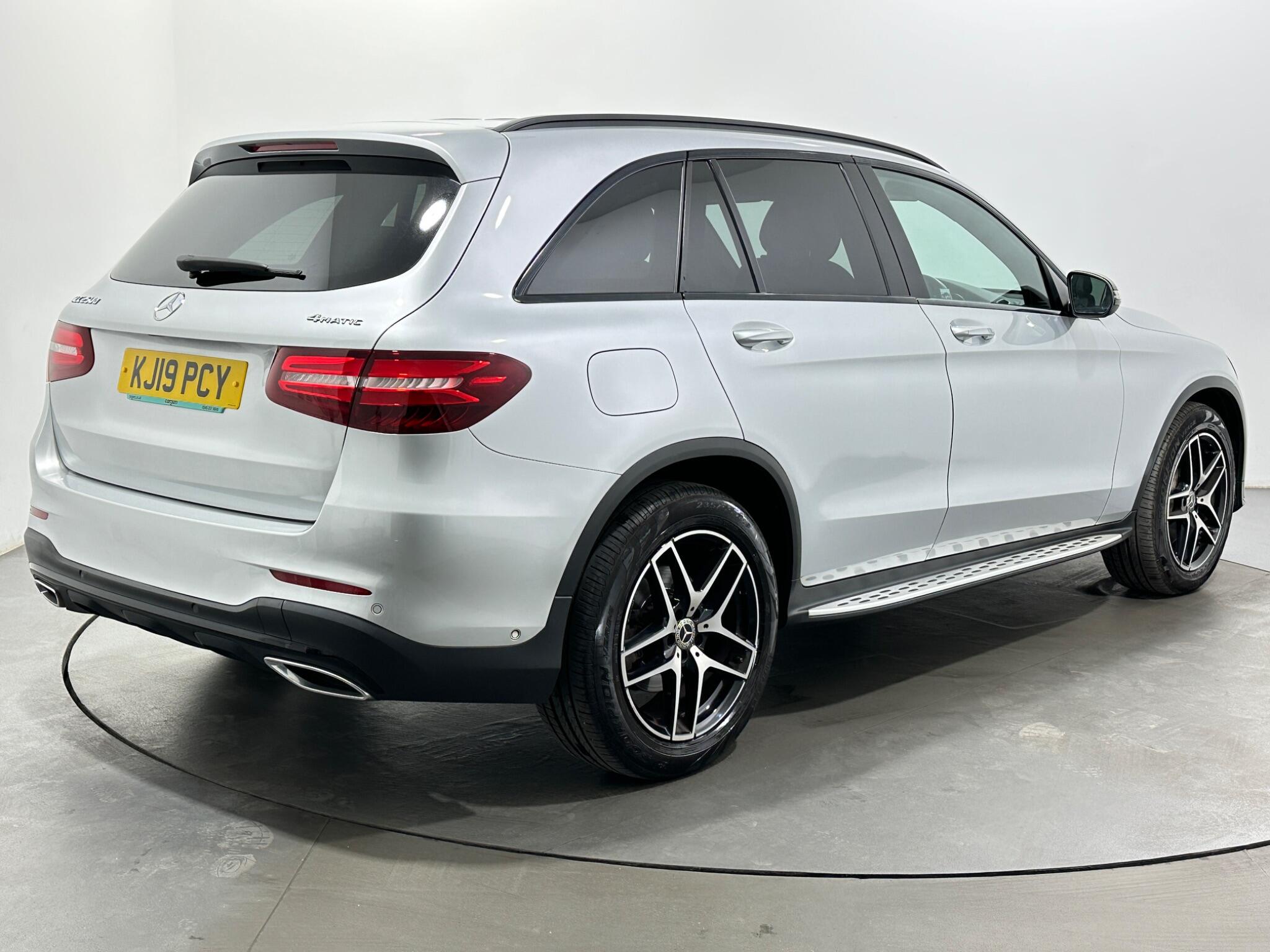 Mercedes-Benz GLC view 8
