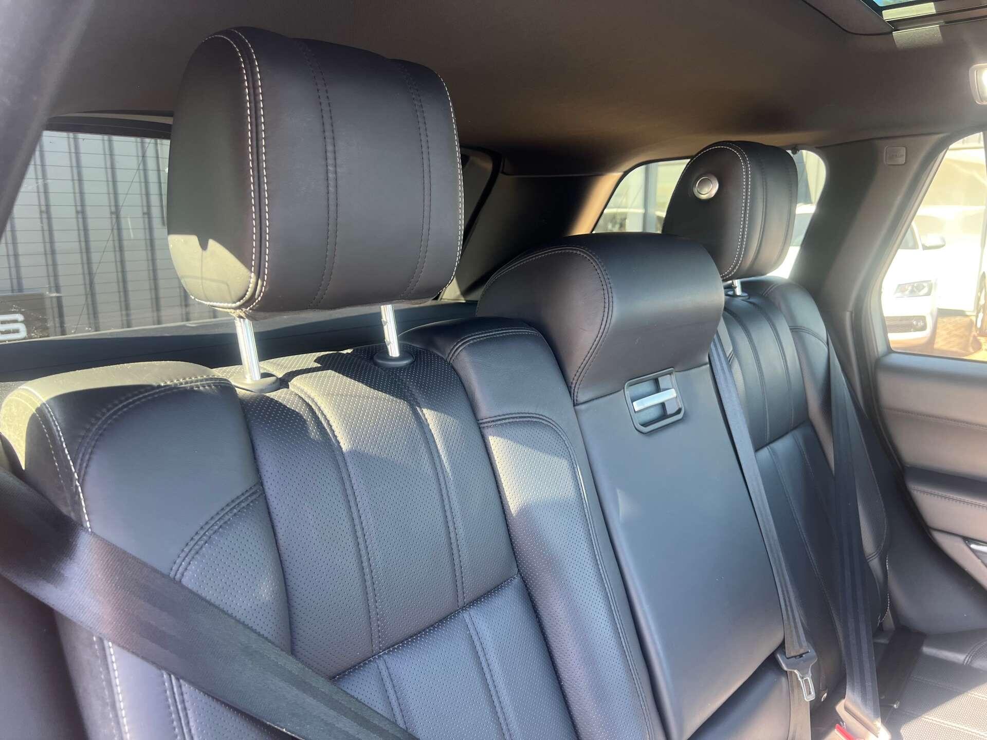 Land Rover Range Rover view 55