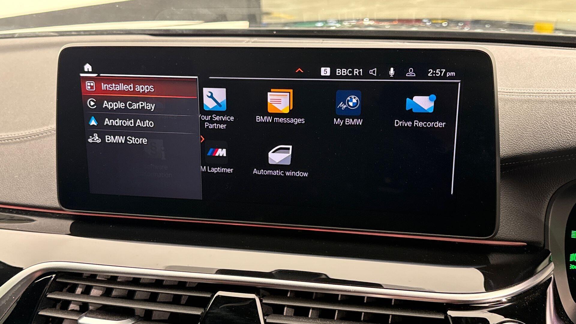 BMW 5 Series view 30