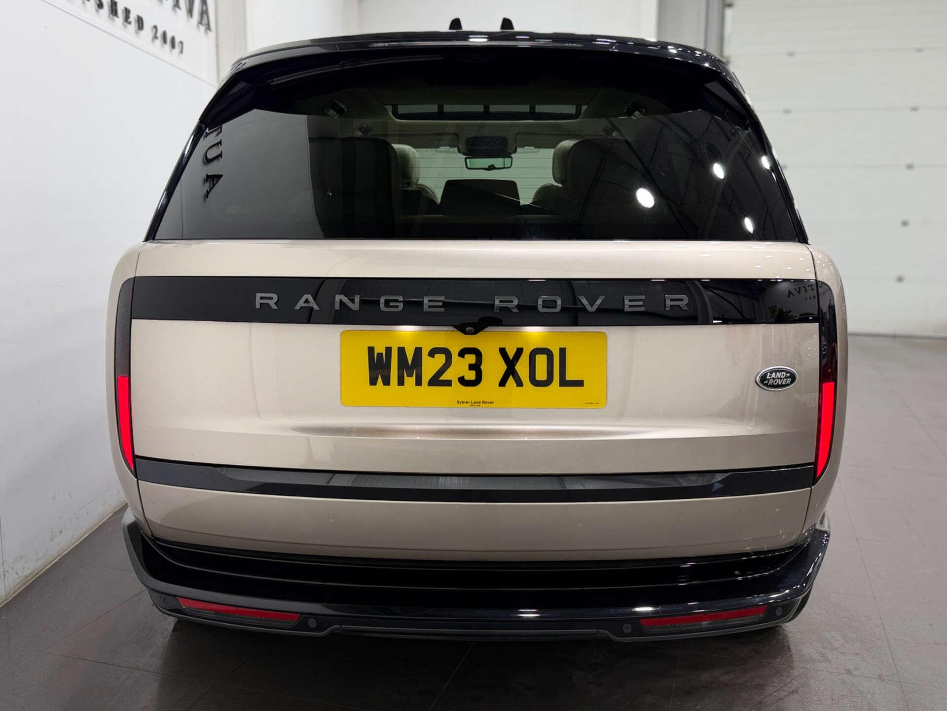 Land Rover Range Rover view 7