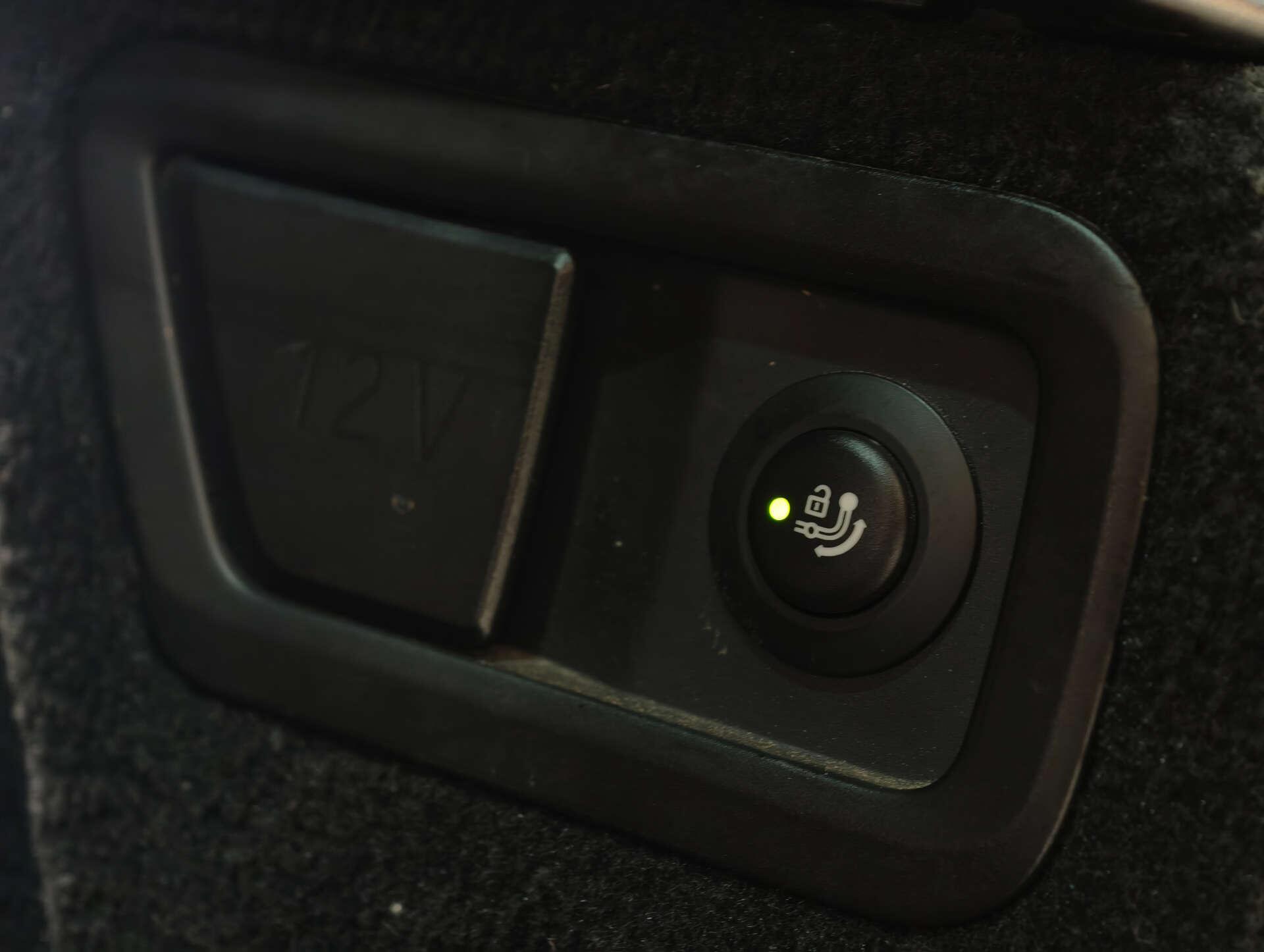 BMW X7 view 27