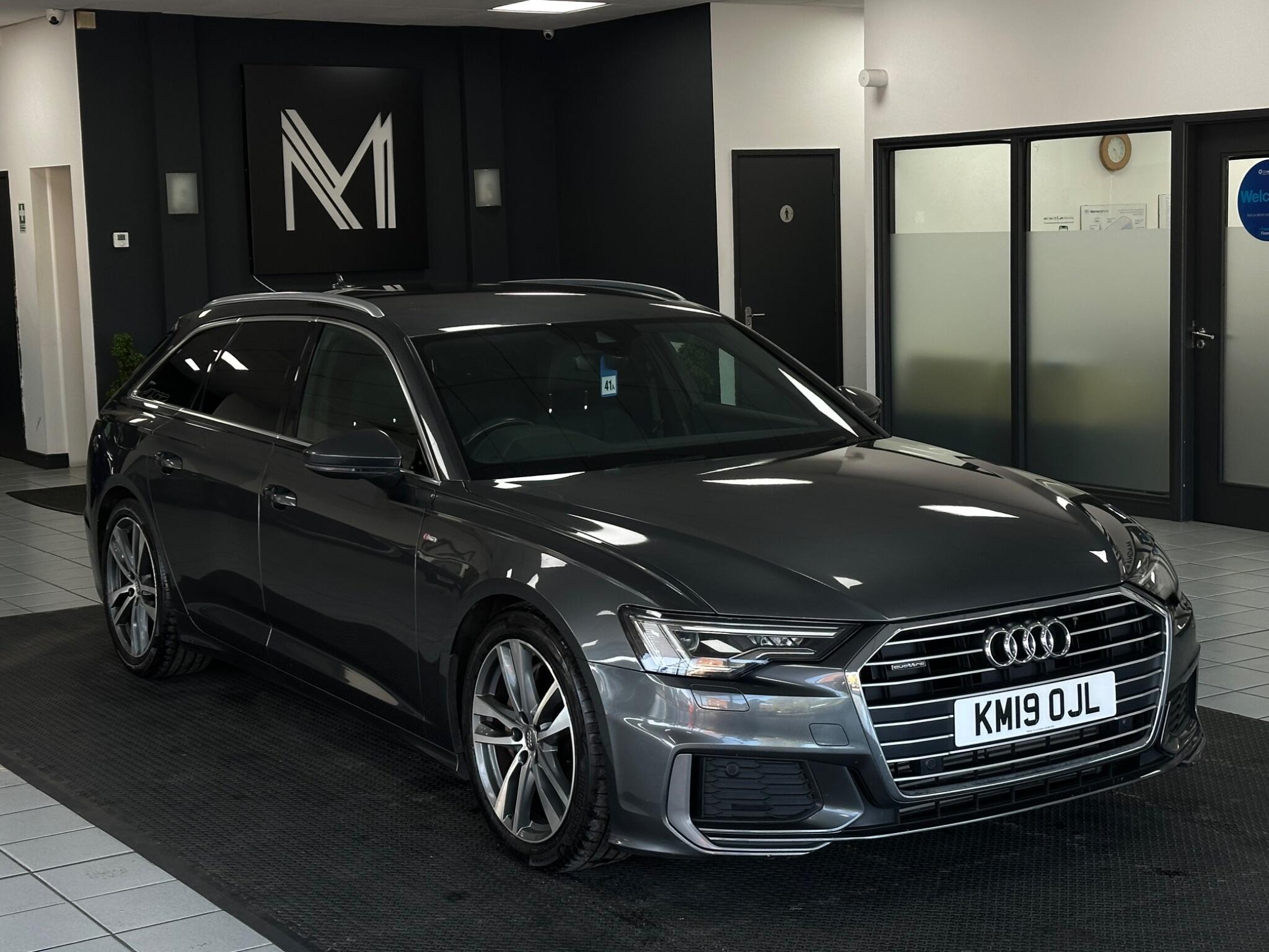 Audi A6 Avant view 3