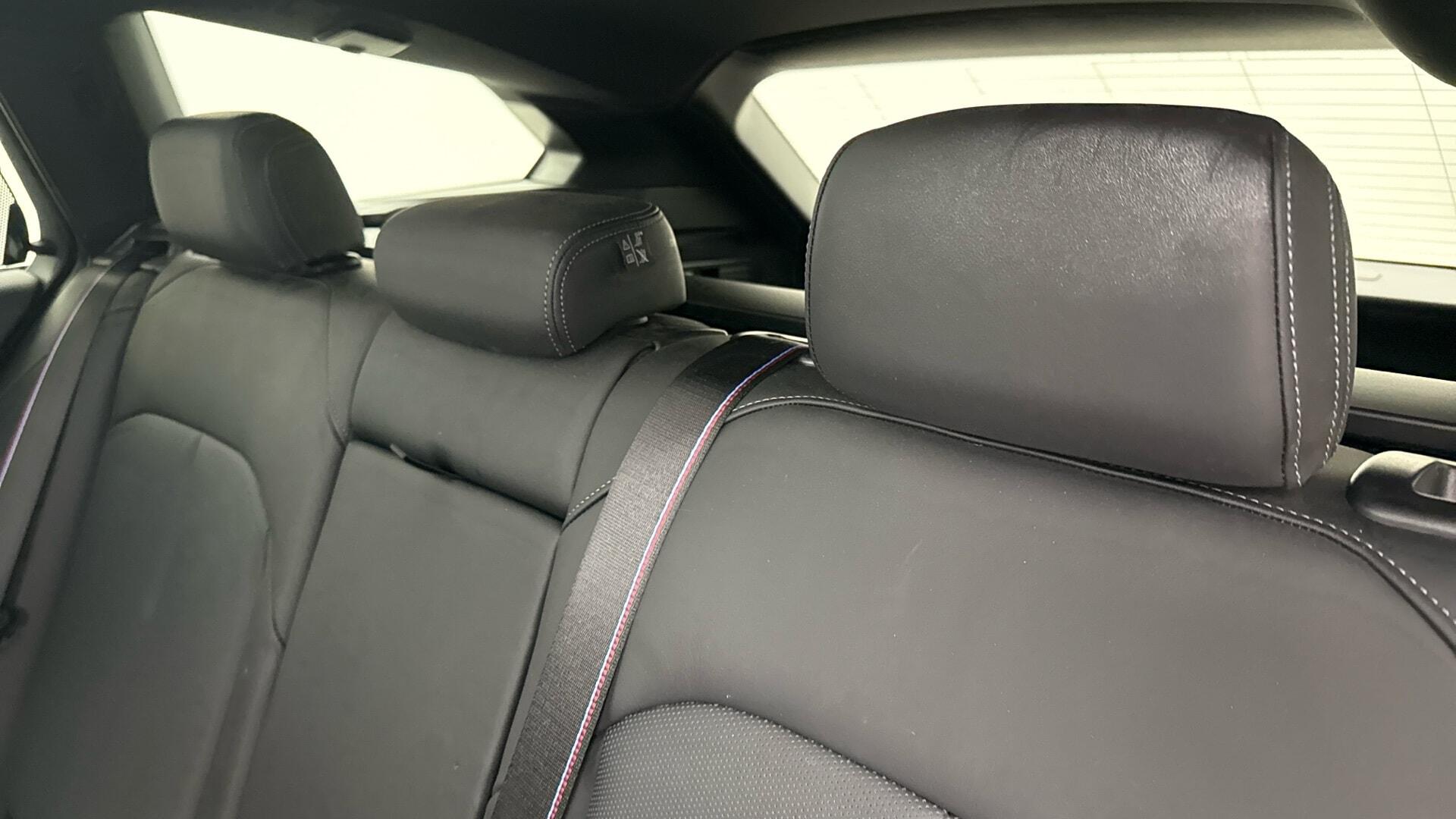 BMW 5 Series view 12