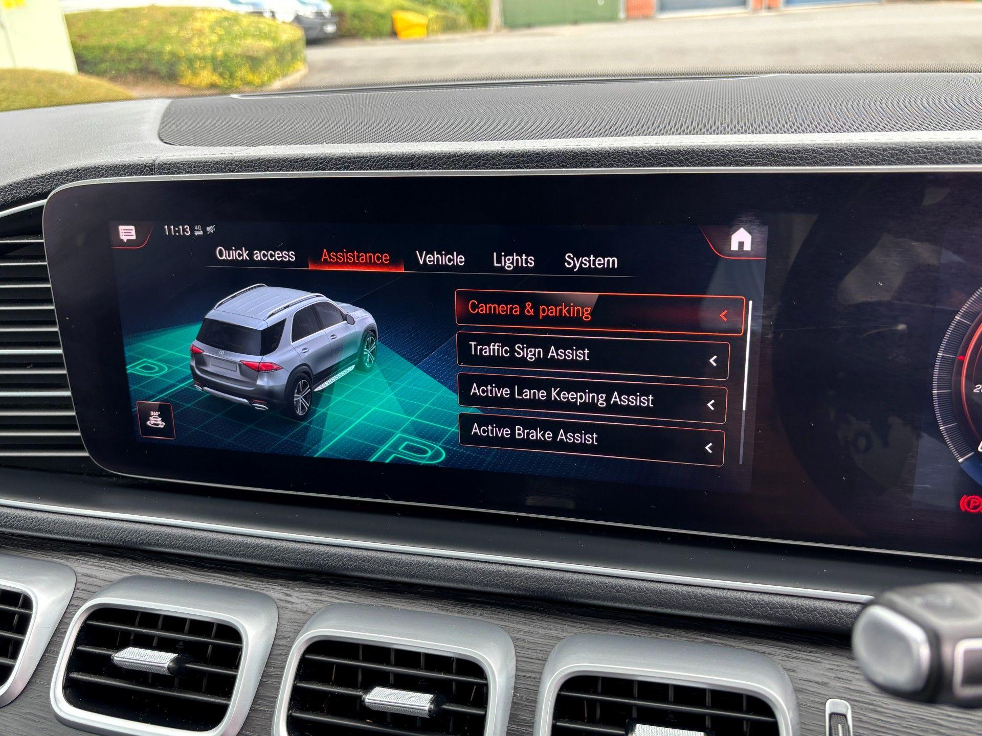 Mercedes-Benz Gle view 26