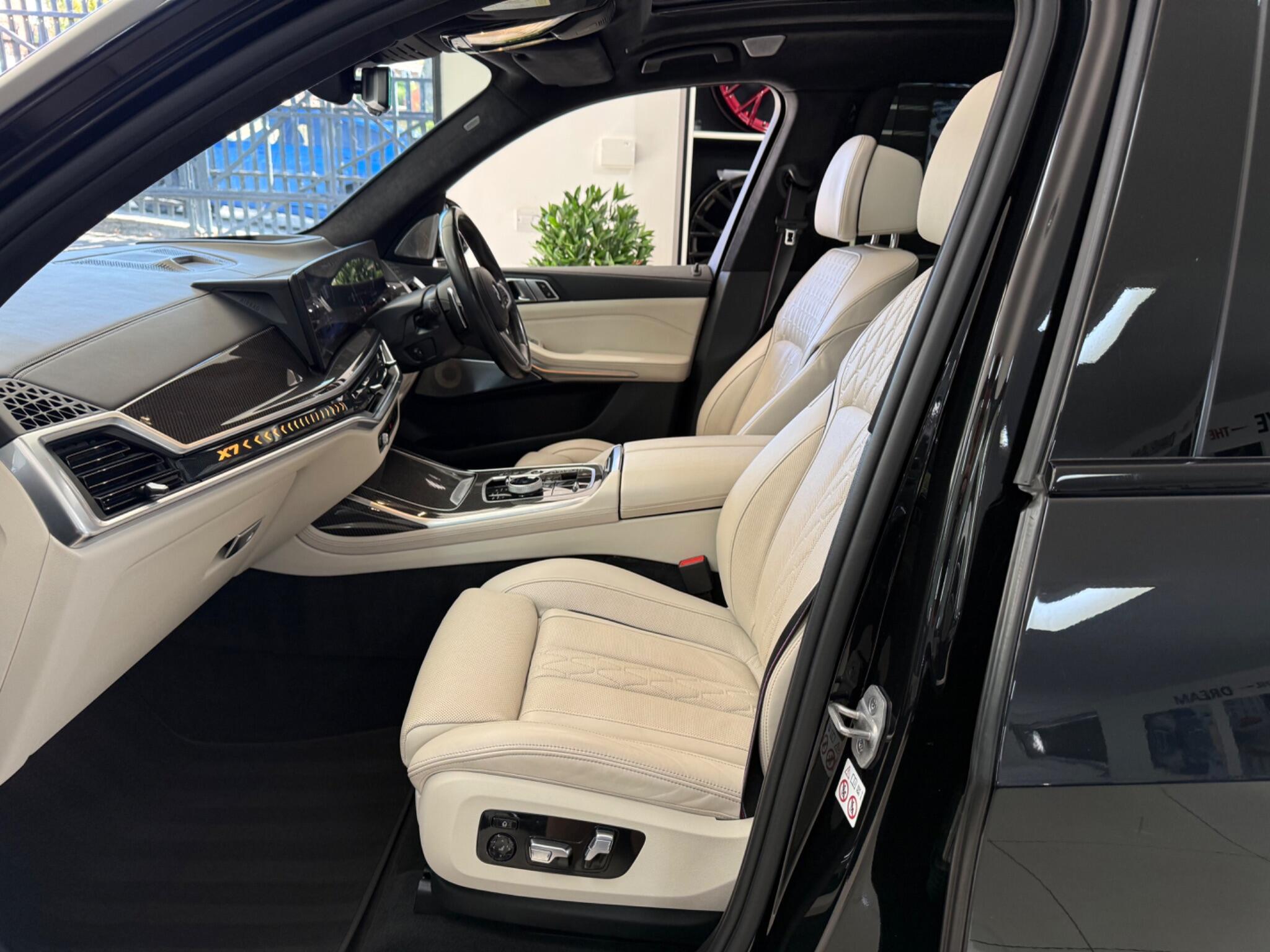 BMW X7 view 67
