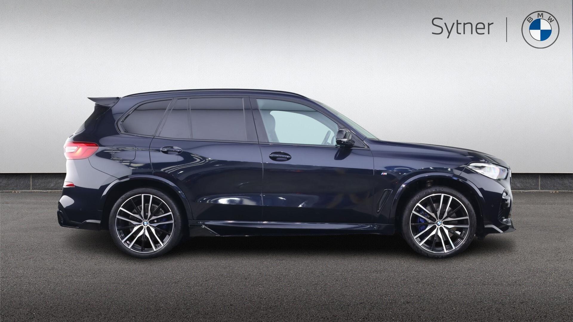 BMW X5 view 3