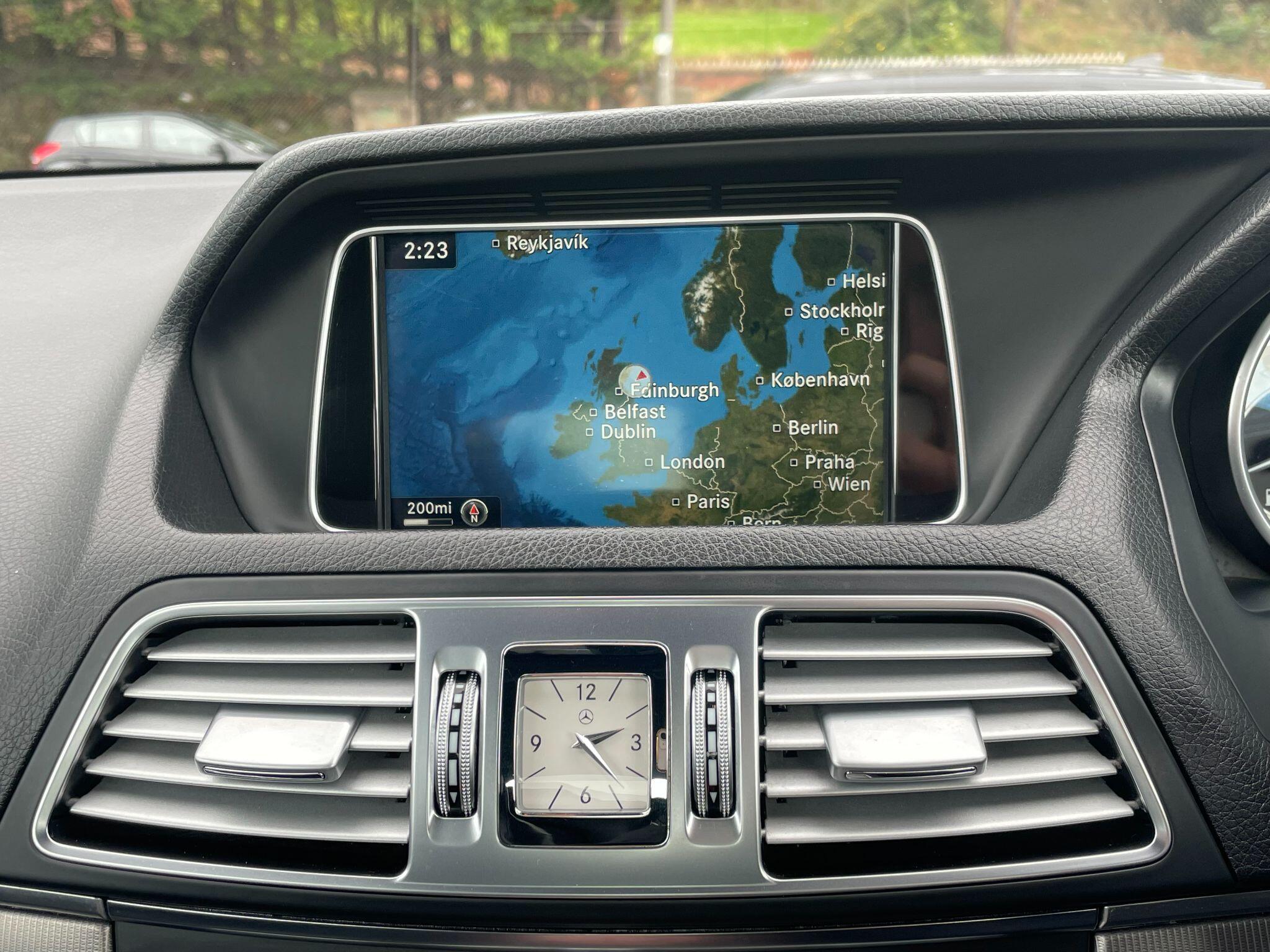 Mercedes-Benz E-Class view 26