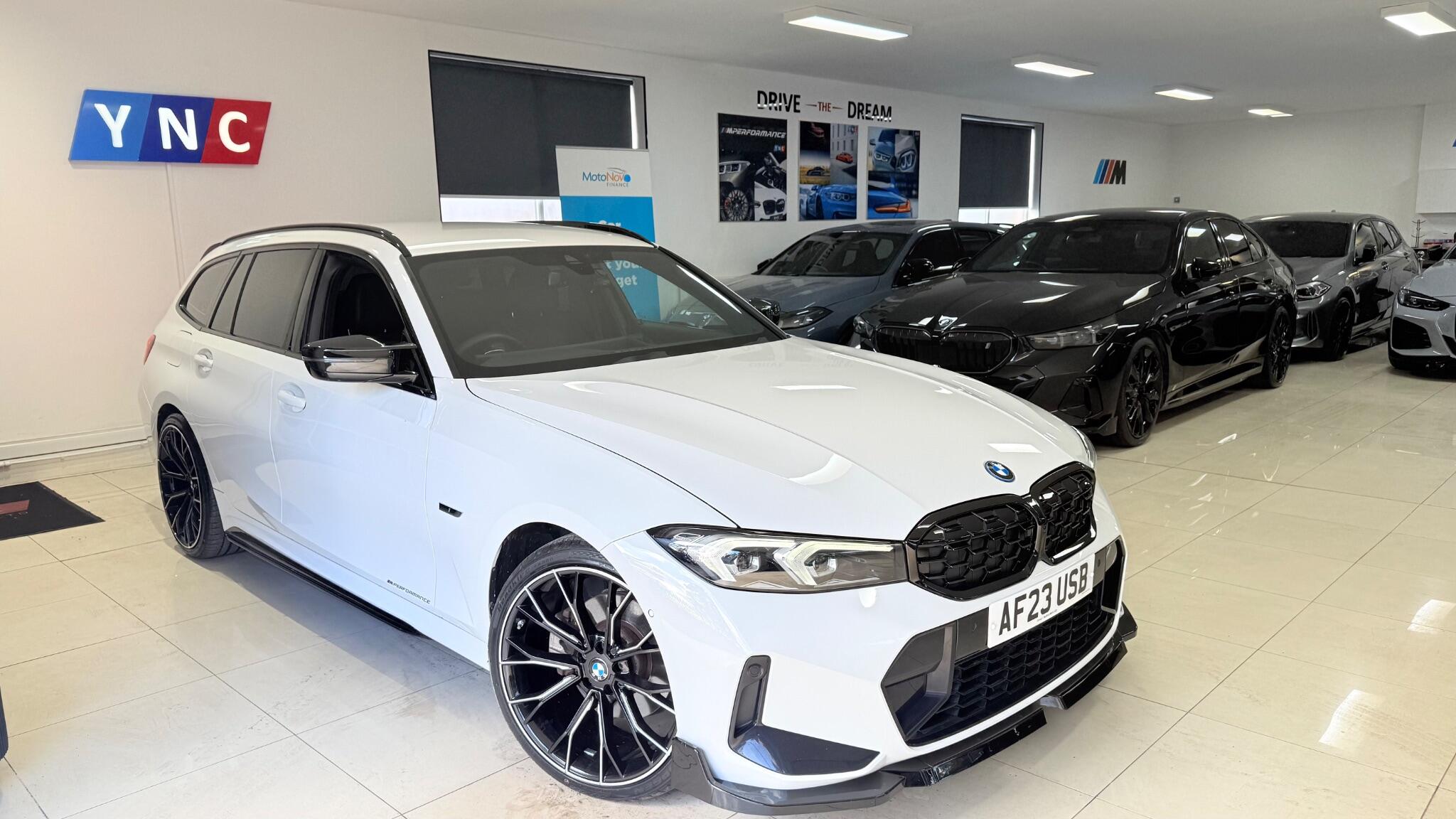 BMW 3 Series view 13