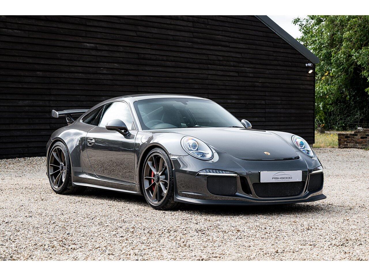 Porsche 911 main image