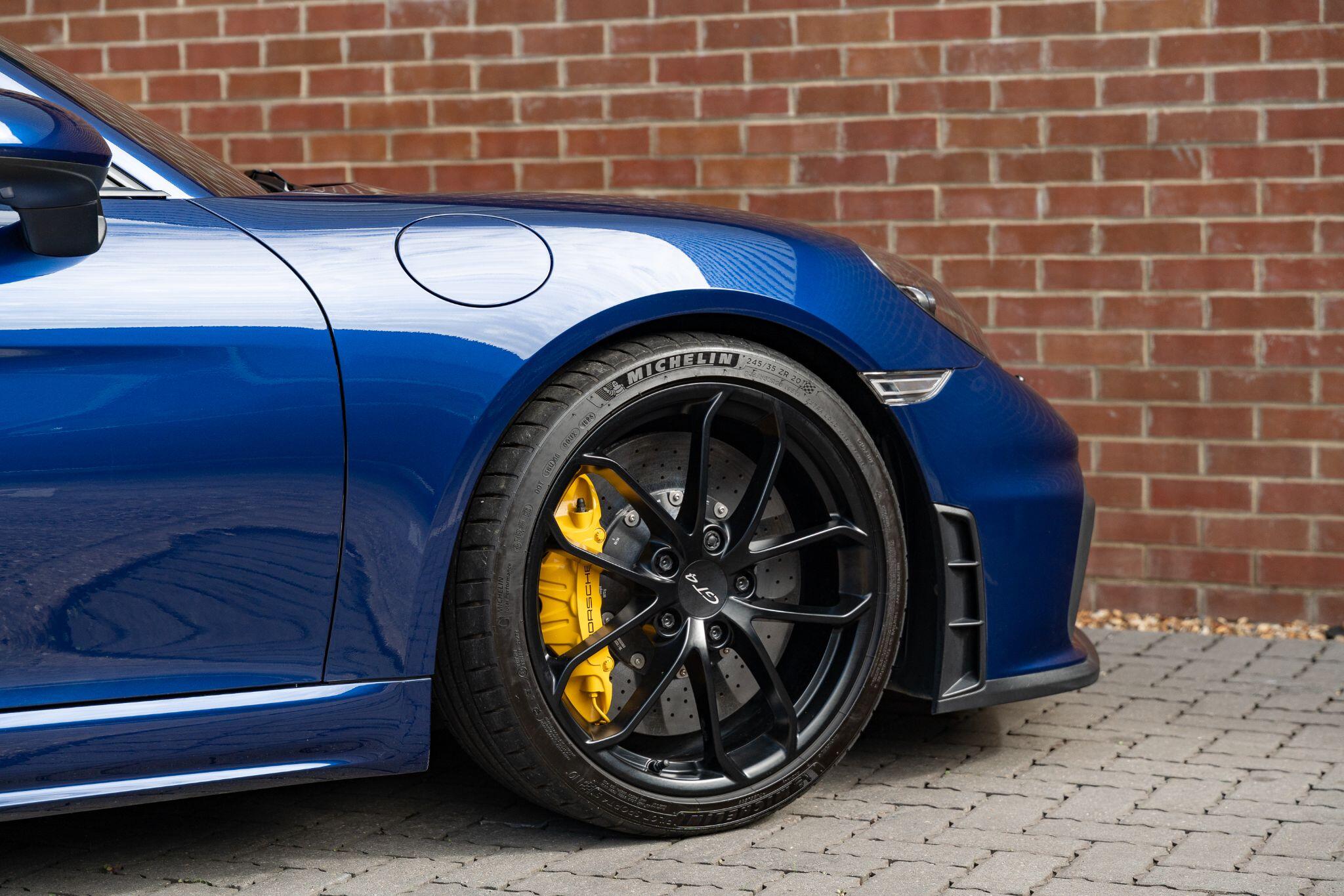 Porsche Cayman view 19