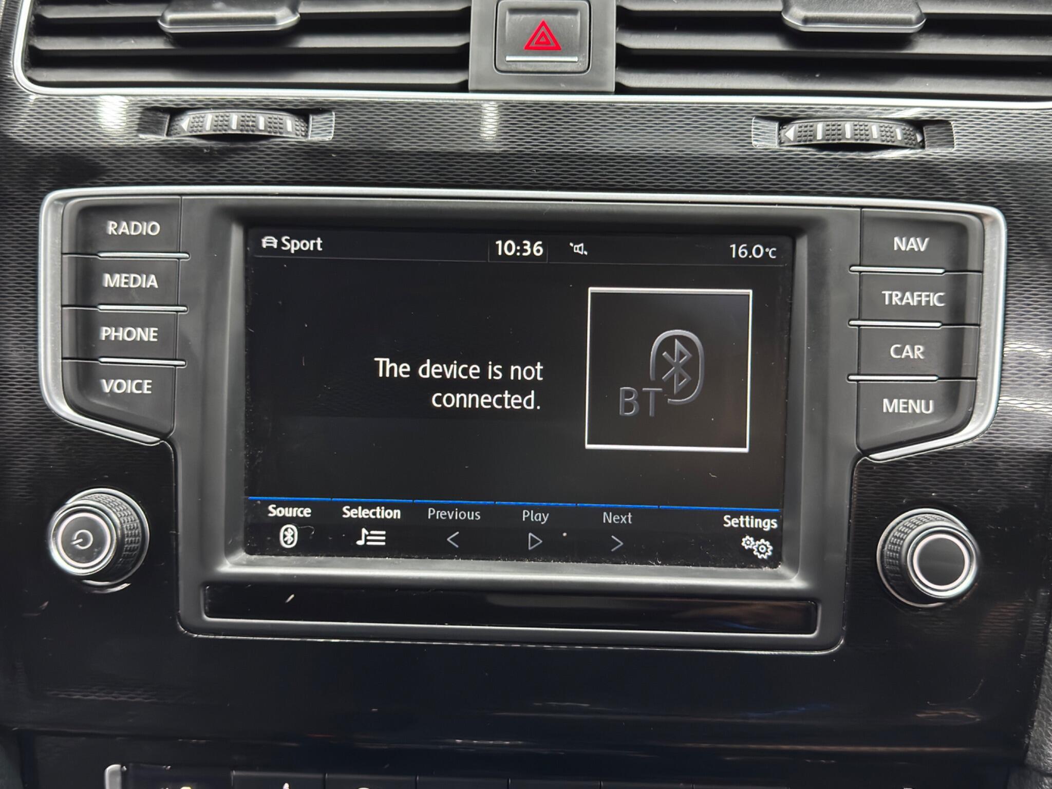 Volkswagen Golf view 30