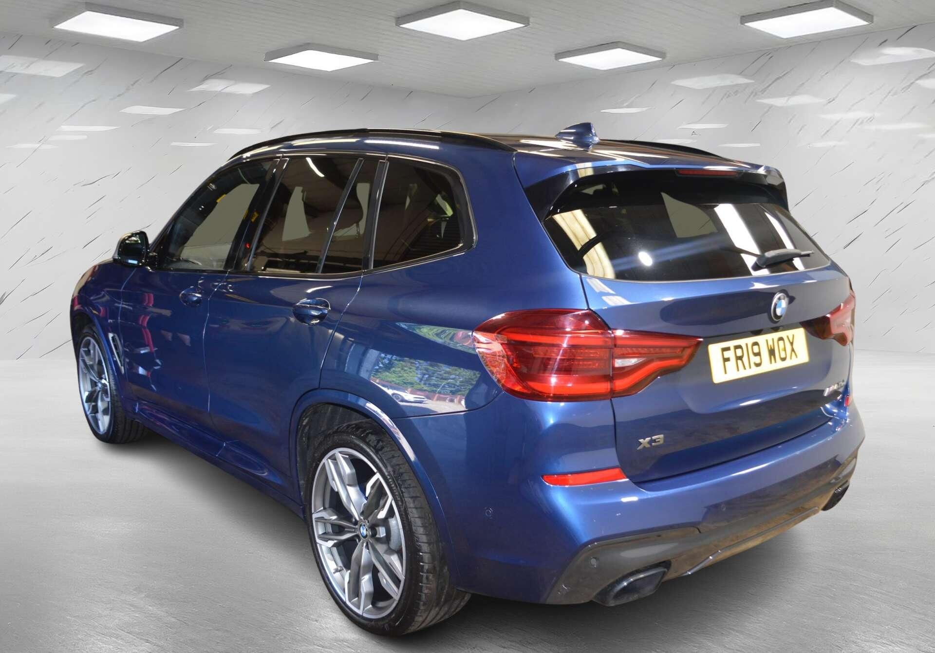 BMW X3 view 6