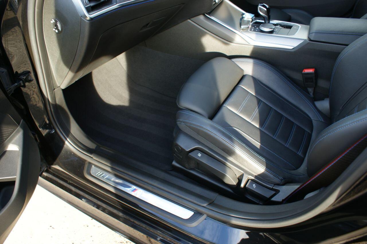 BMW 3 Series view 26