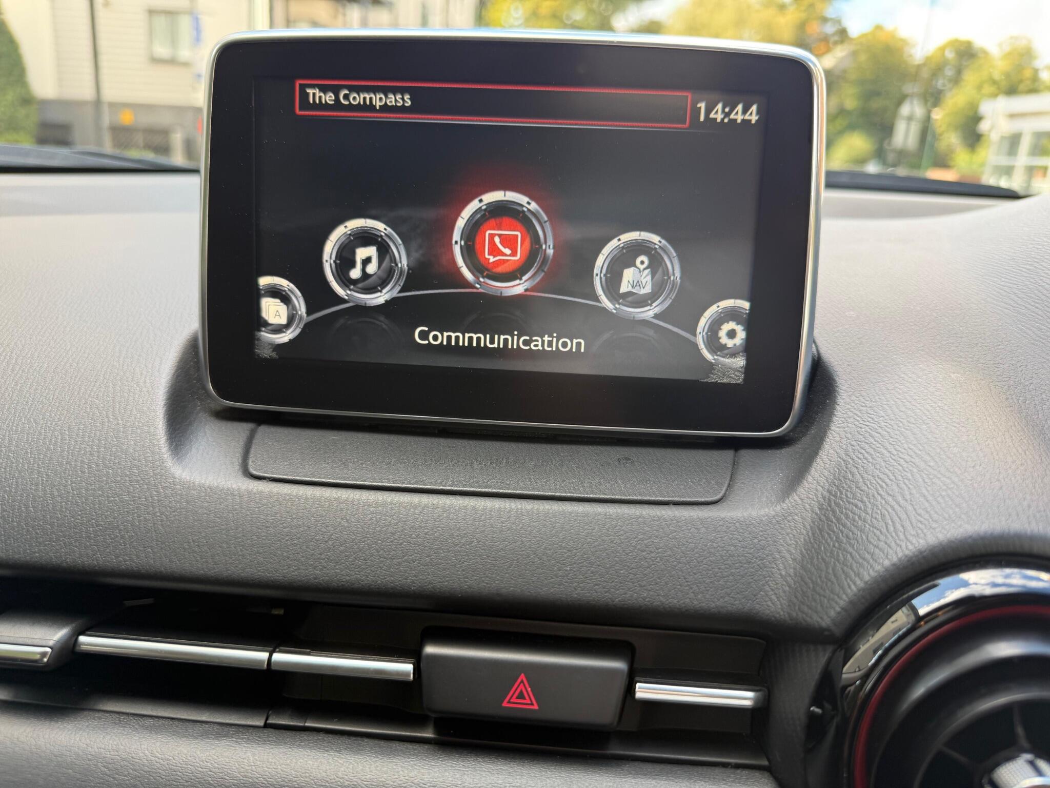 Mazda CX-3 view 9