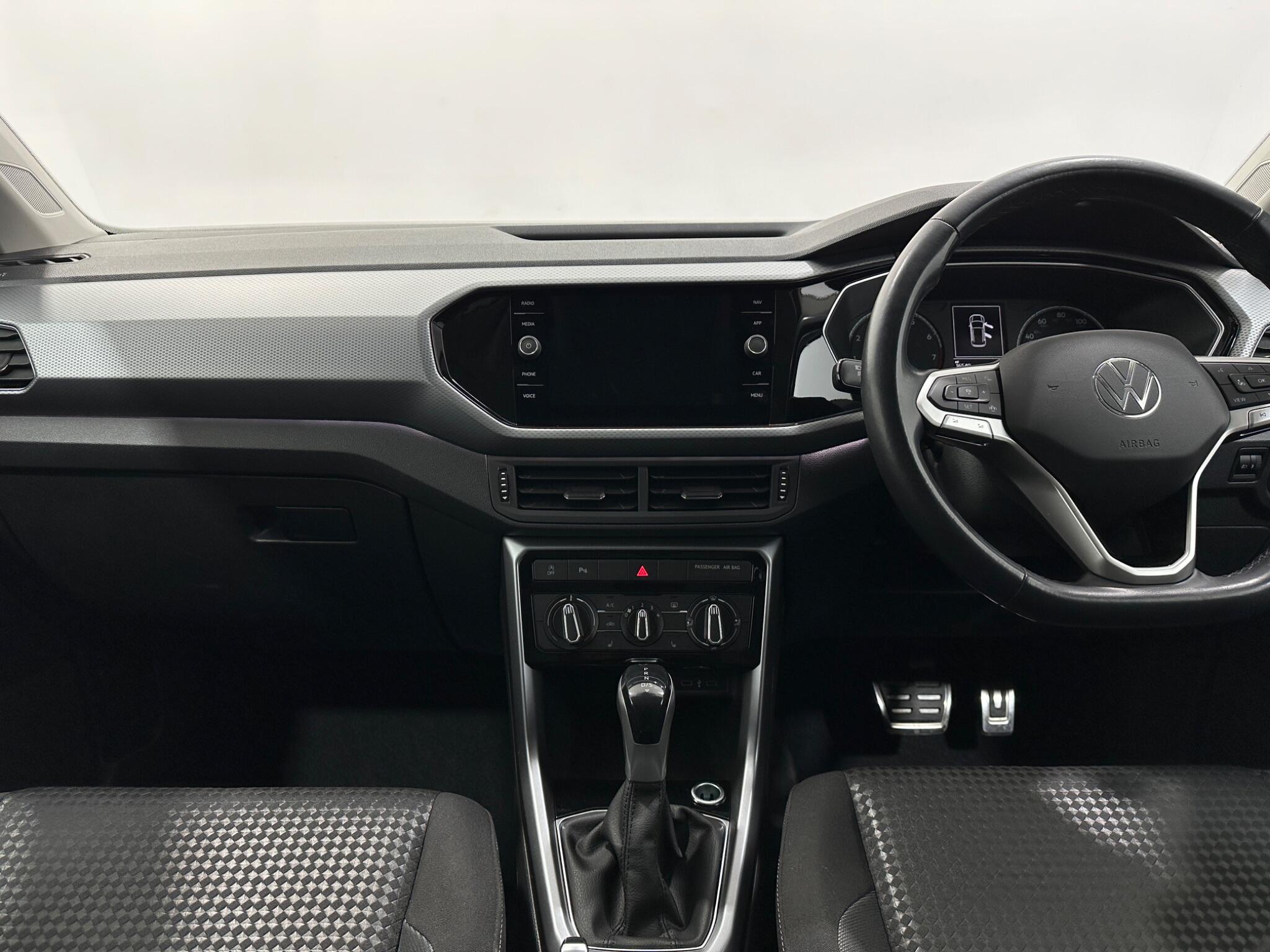 Volkswagen T-Cross view 20