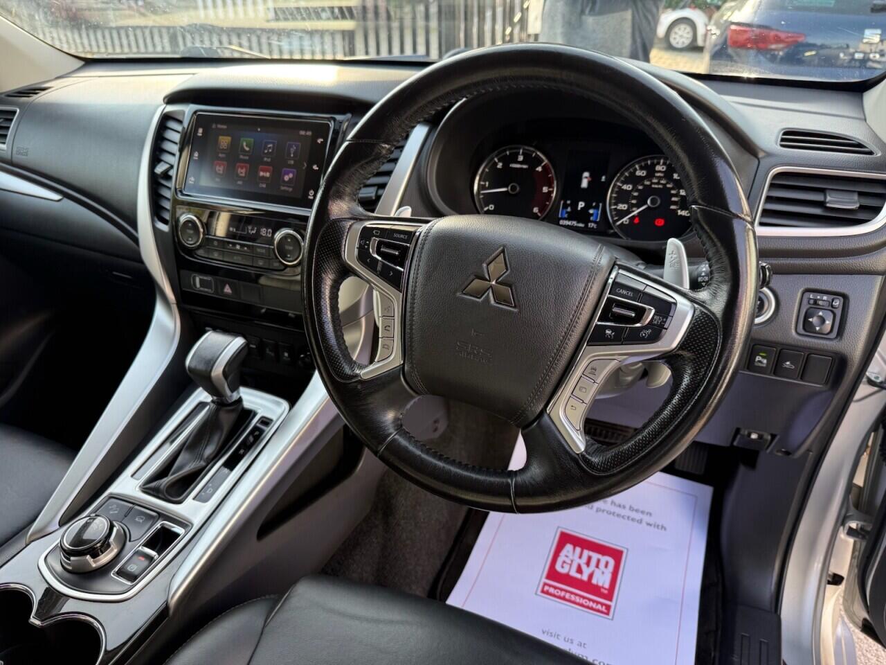 Mitsubishi Shogun Sport view 8