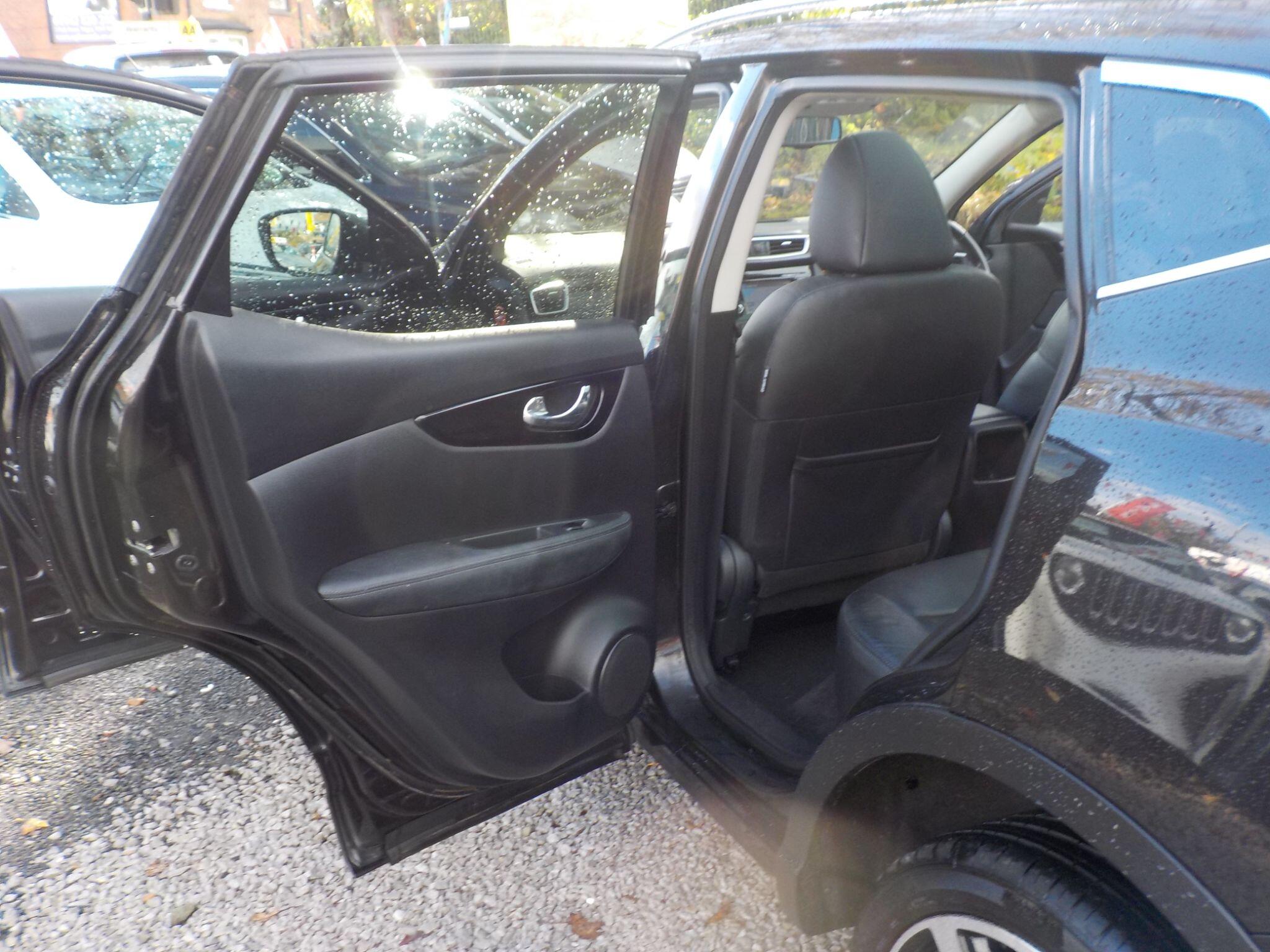 Nissan Qashqai 1.5 dCi Tekna 2WD Euro 6 (s/s) 5dr