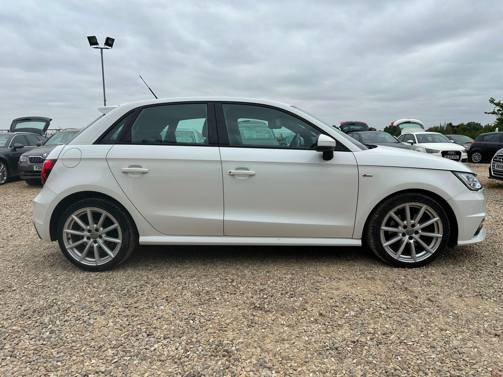 Audi A1 view 5