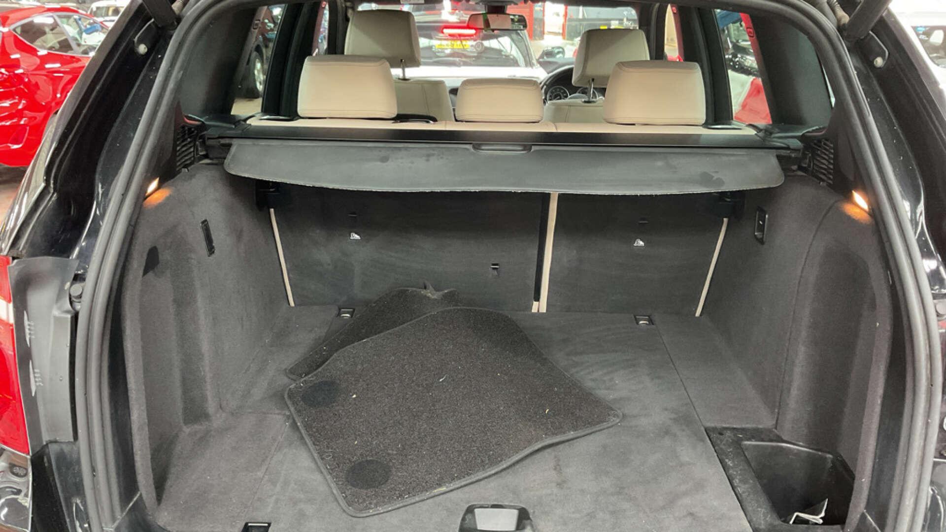 BMW X3 view 10