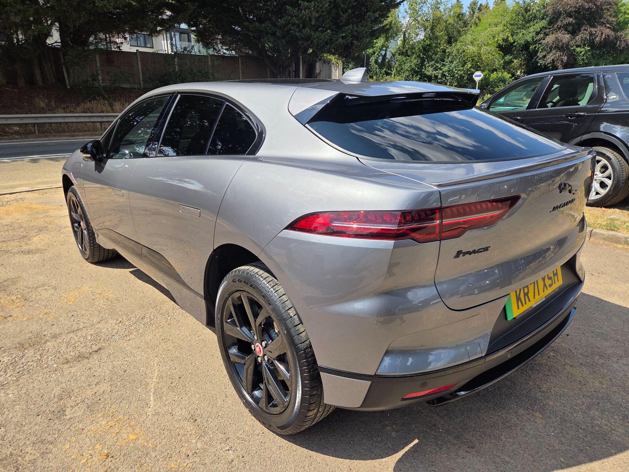 Jaguar I-Pace view 28