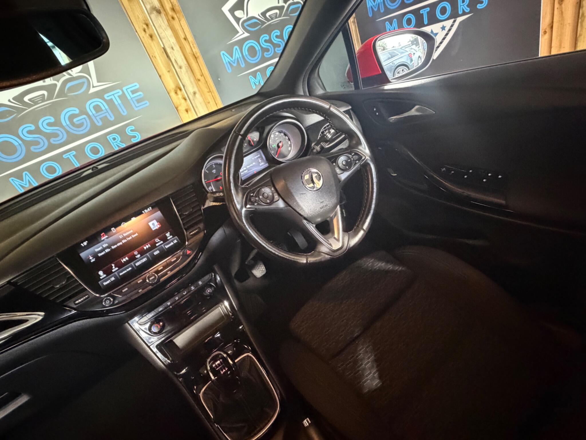 Vauxhall Astra view 16