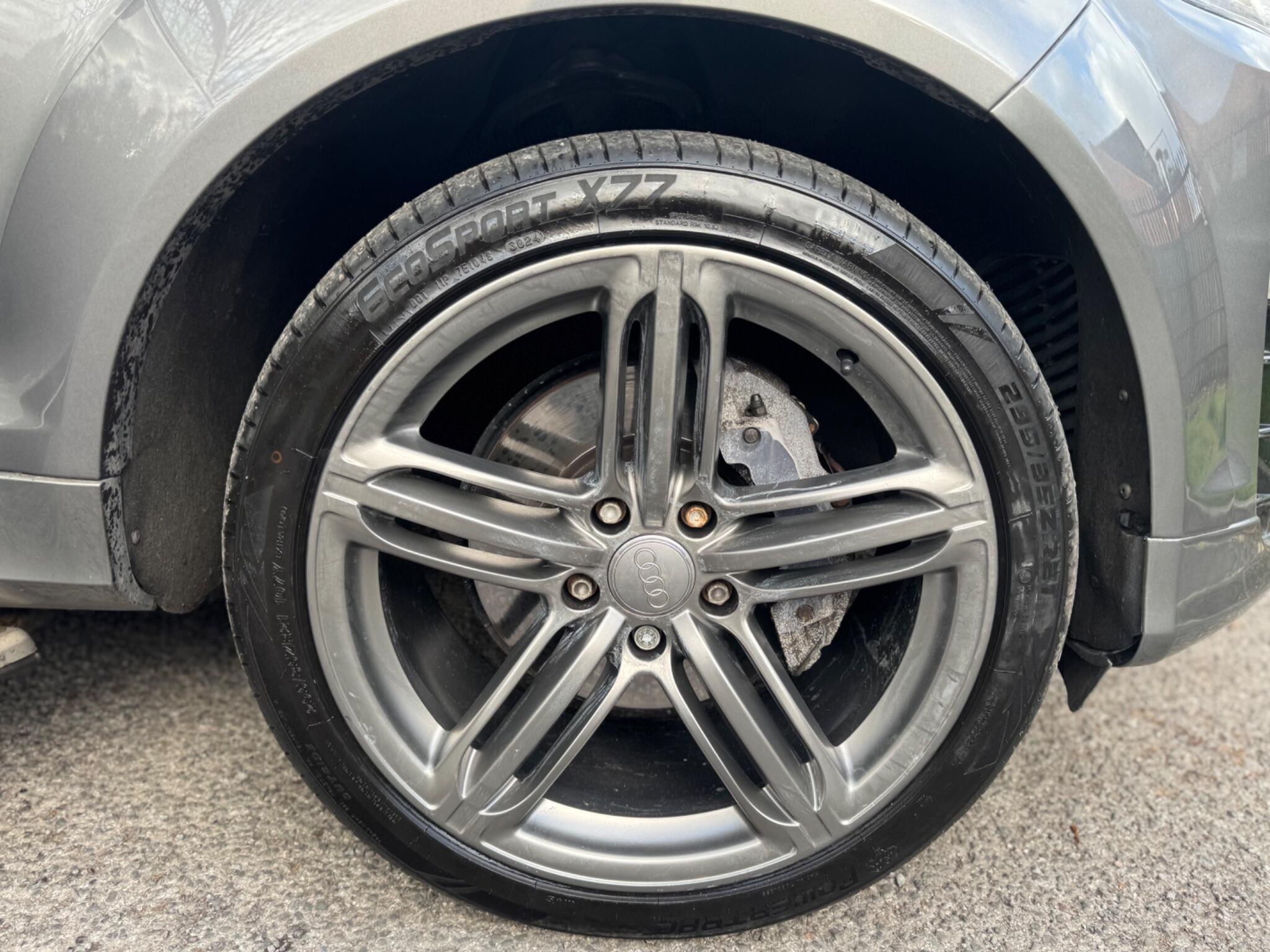 2014 Audi Q7 3.0 TDI V6 S line Sport Edition Tiptronic quattro Euro 5 (s/s) 5dr image 55