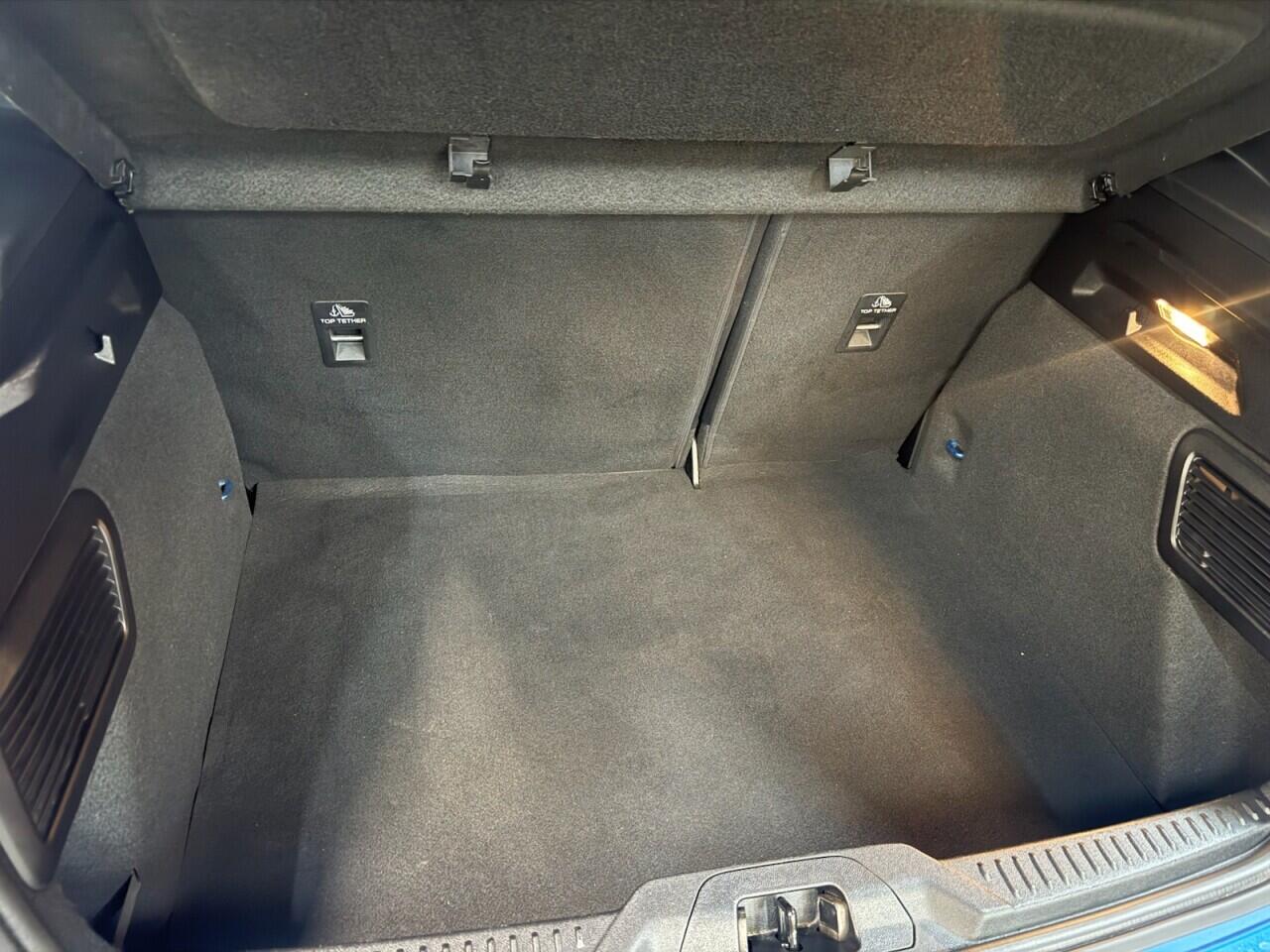 Ford Focus view 38