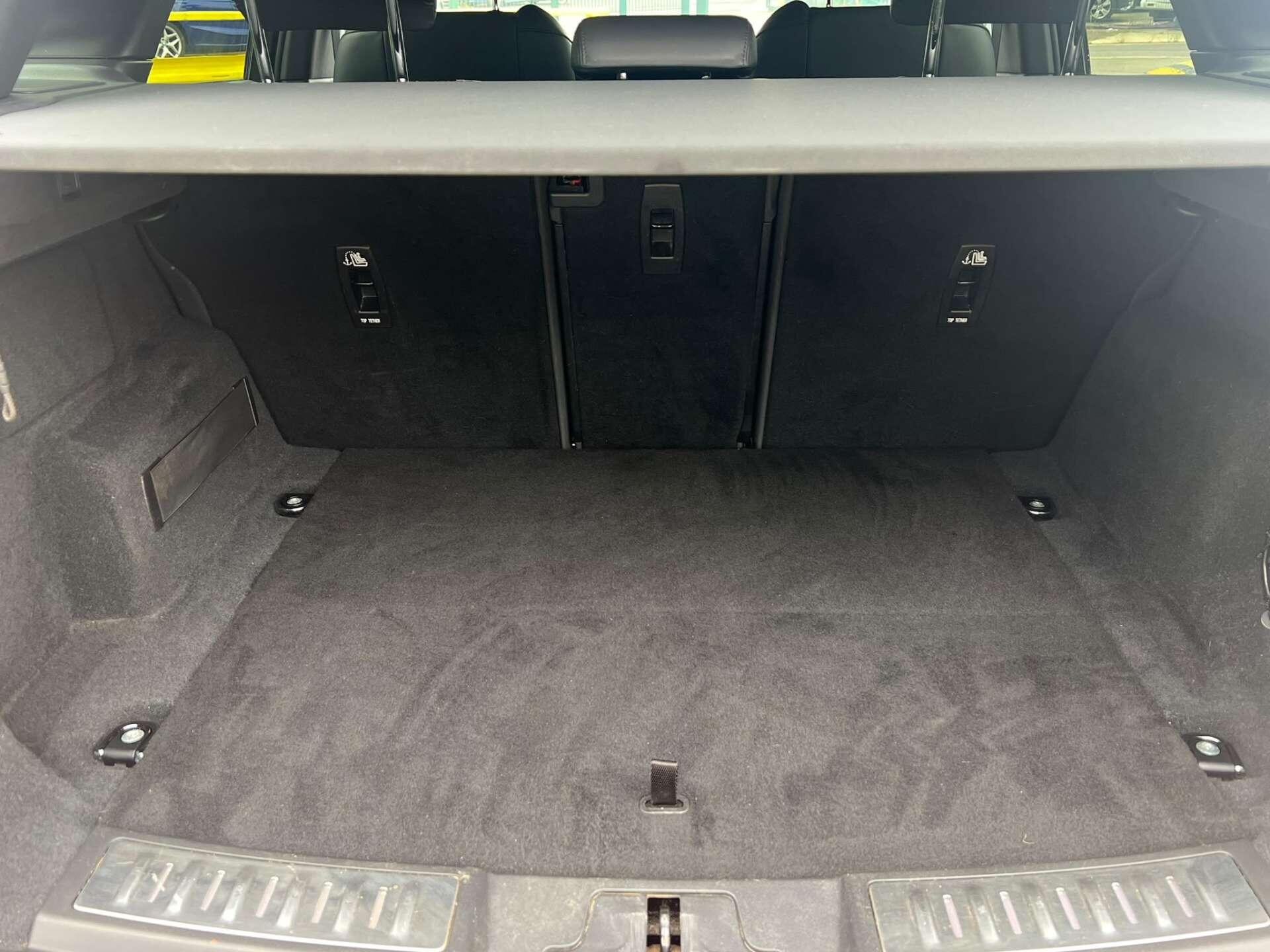 Land Rover Range Rover Evoque view 63