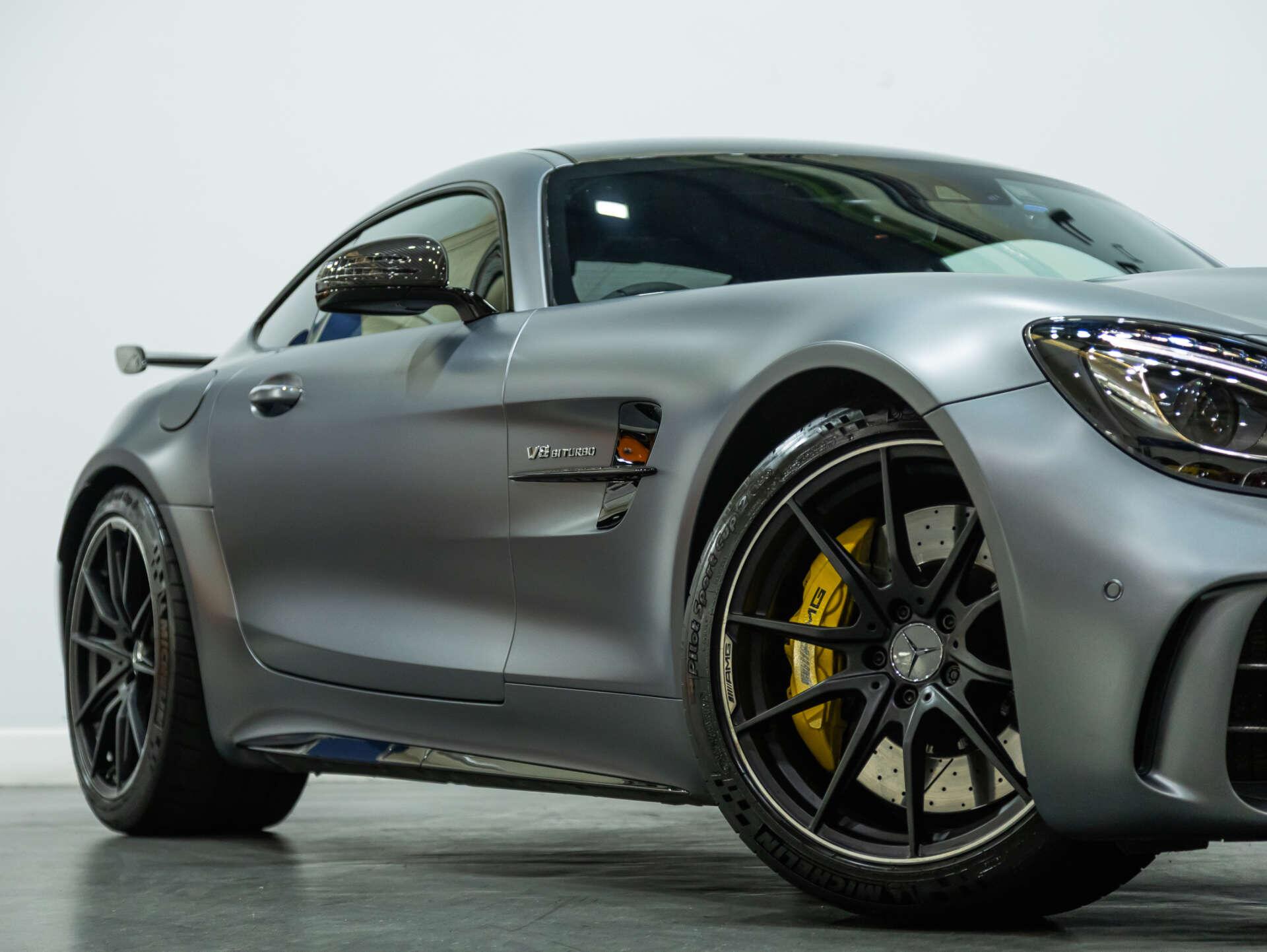 Mercedes-Benz Amg GT view 8