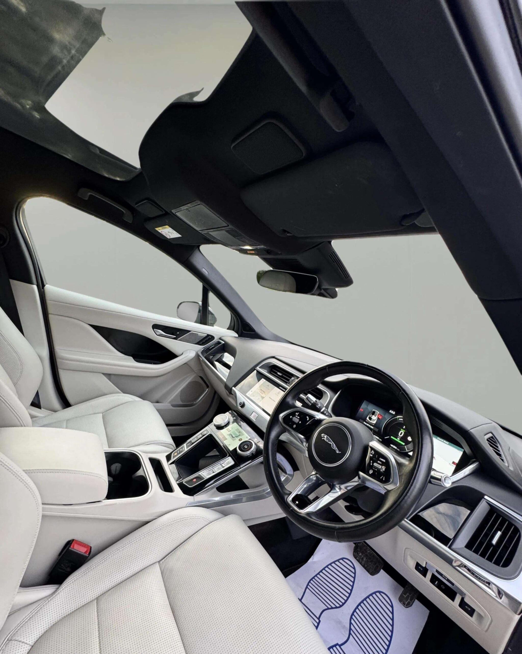 Jaguar I-Pace view 66