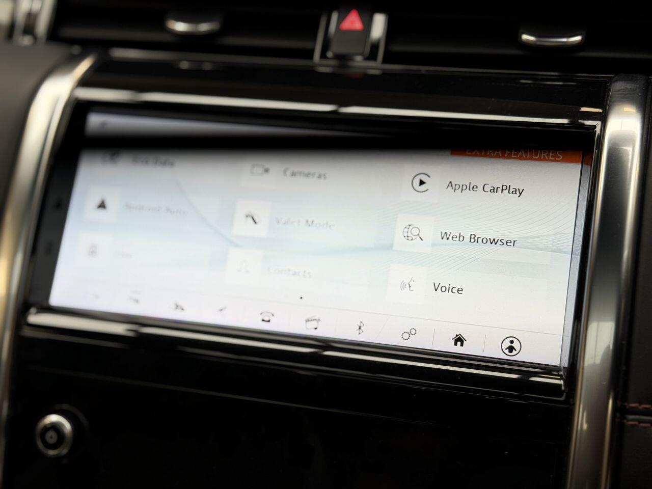 Land Rover Discovery Sport view 46