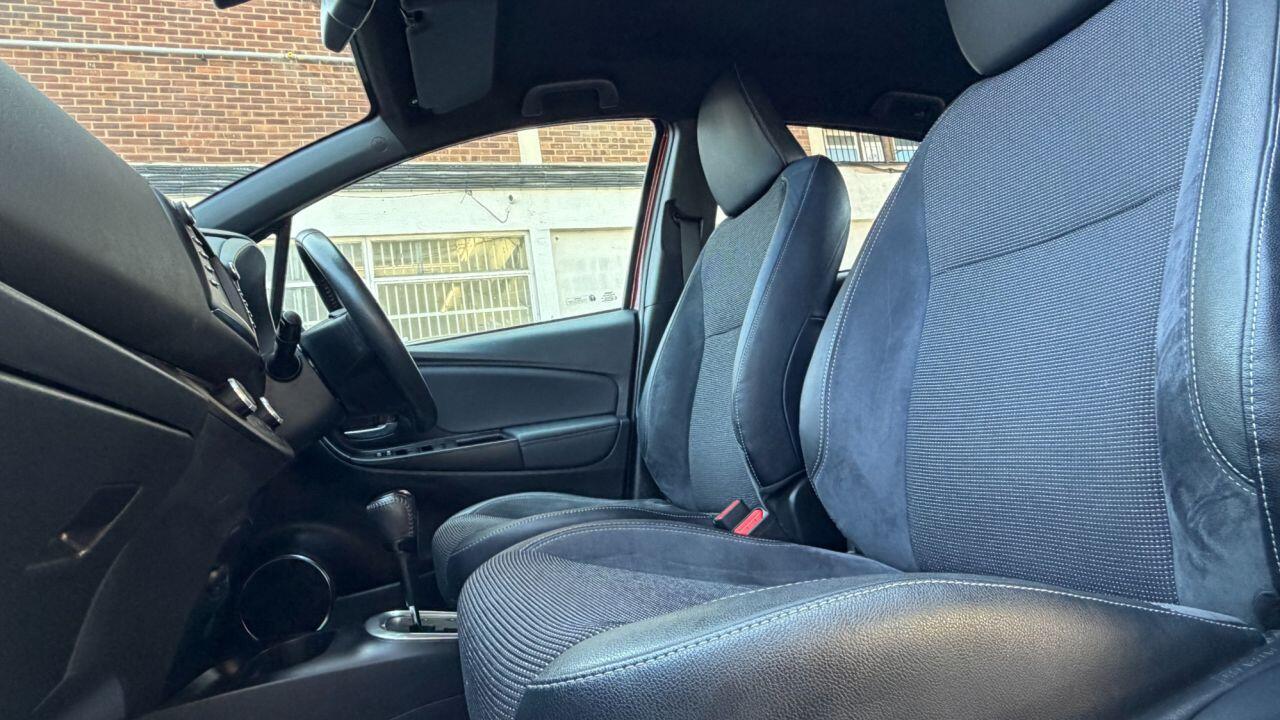 Toyota Yaris view 9