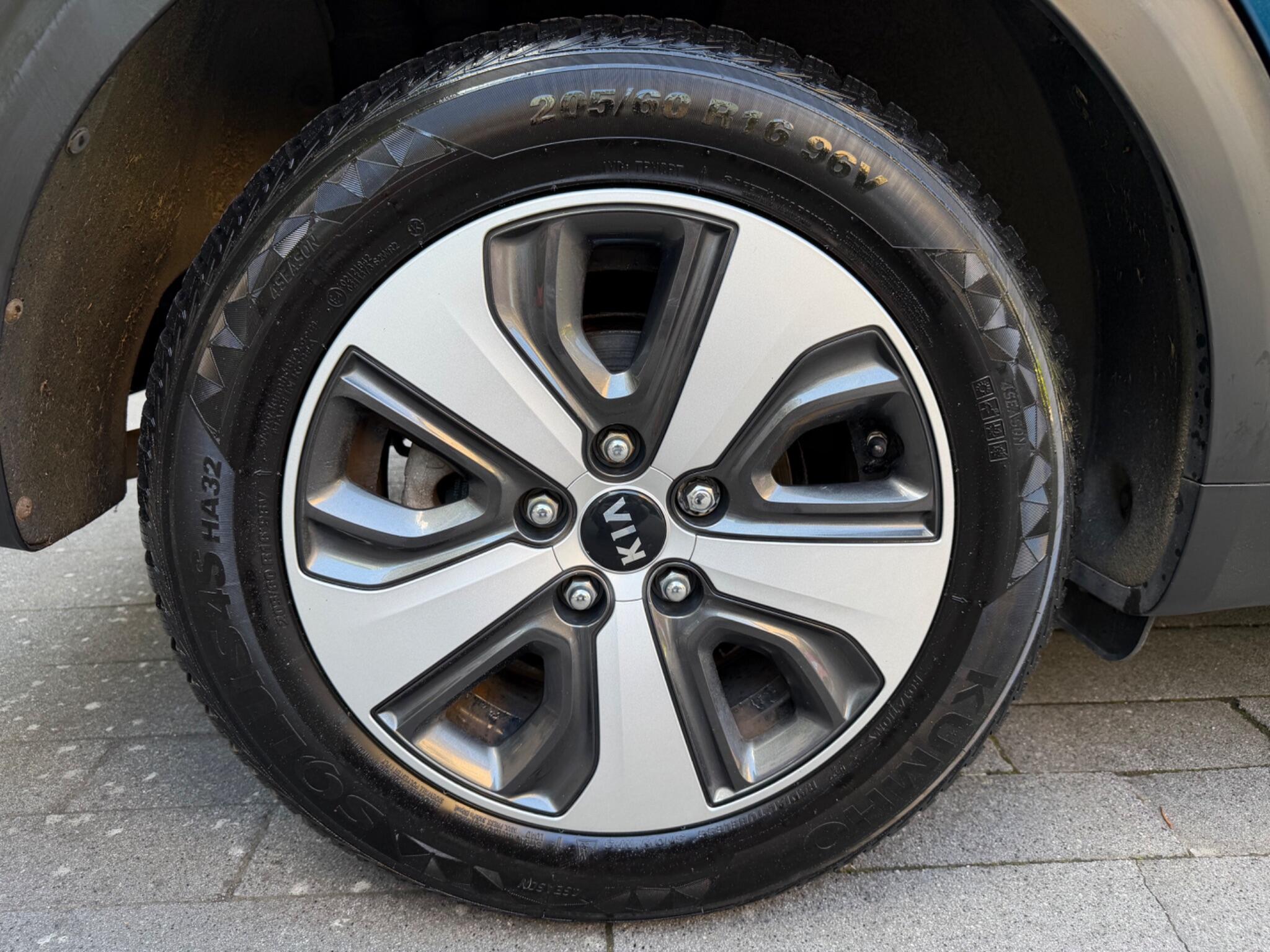 Kia Niro view 28