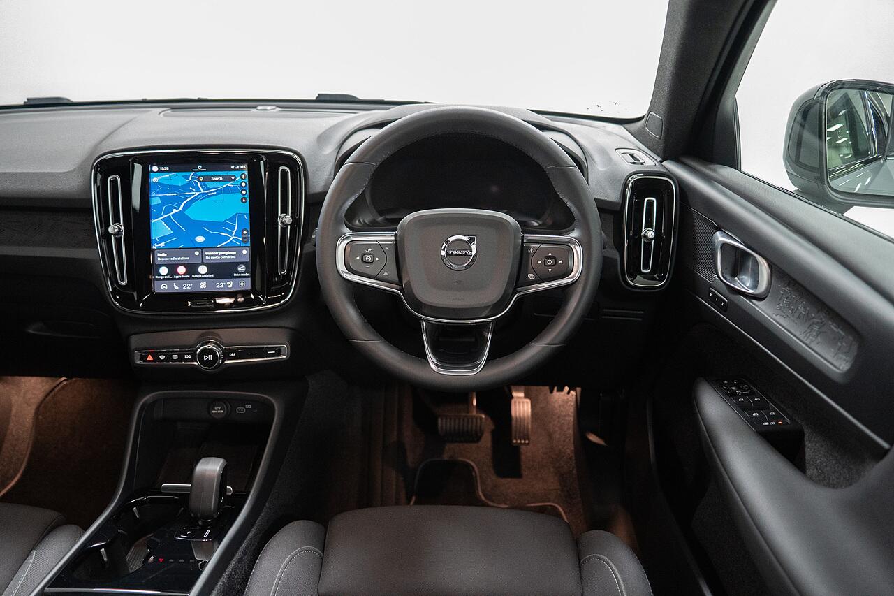 Volvo C40 view 5