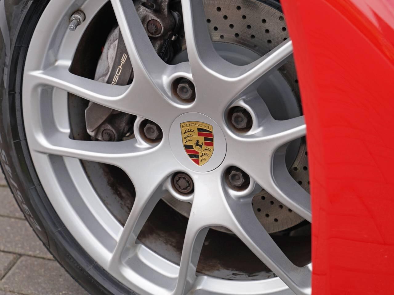 Porsche Cayman view 52
