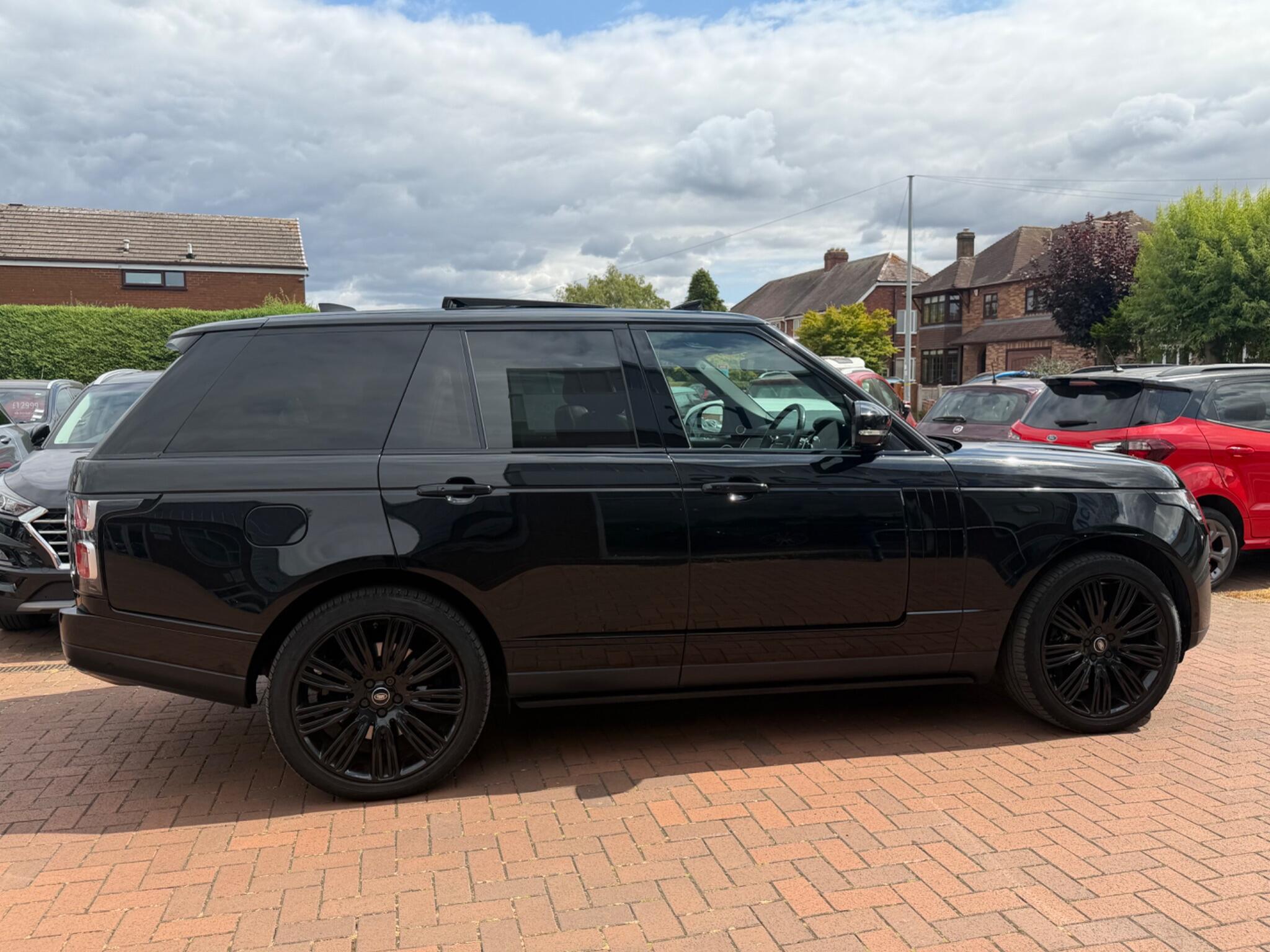 Land Rover Range Rover view 20