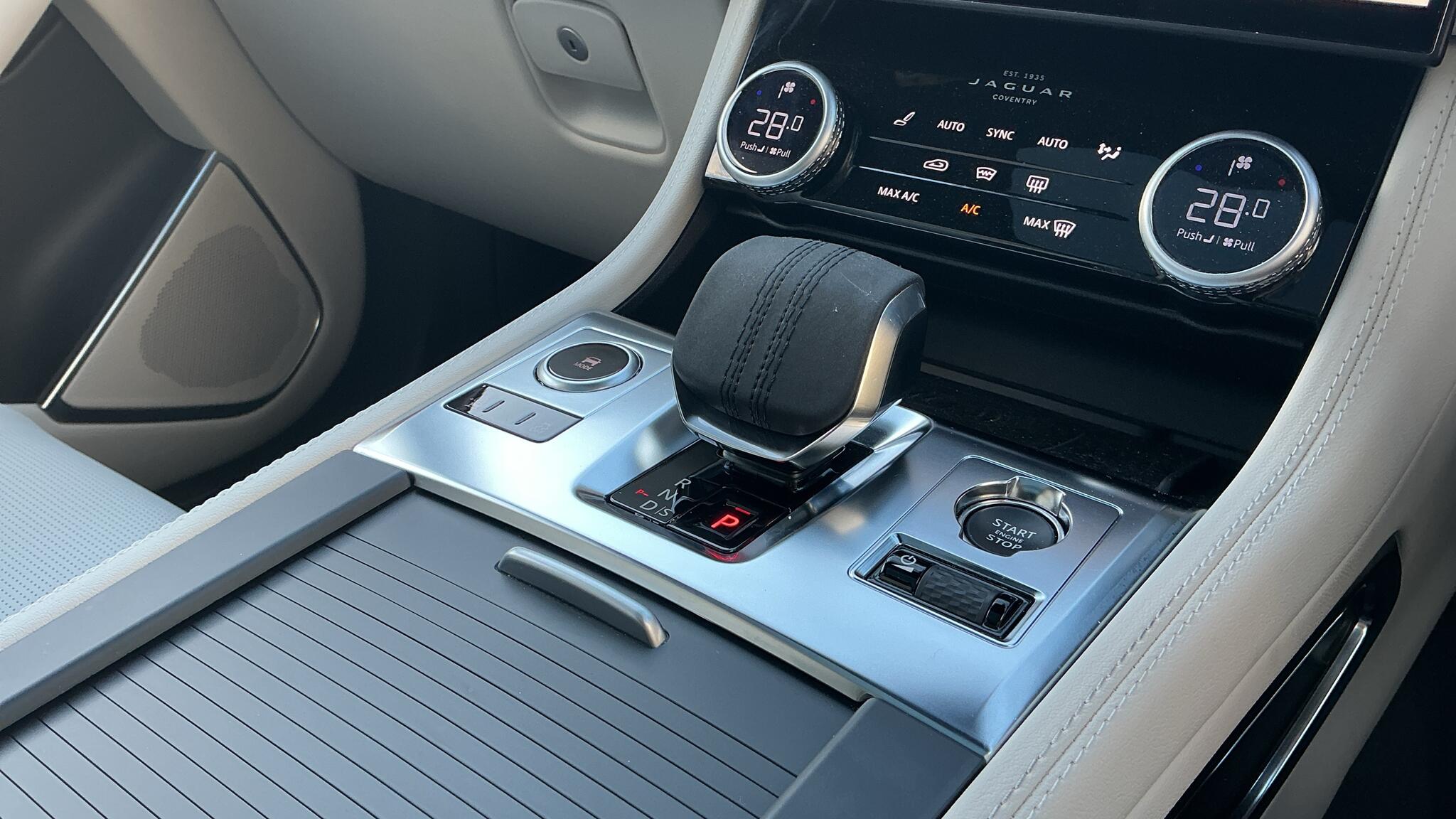 Jaguar F-Pace view 13