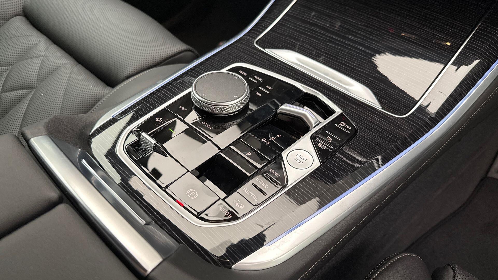 BMW X5 view 10