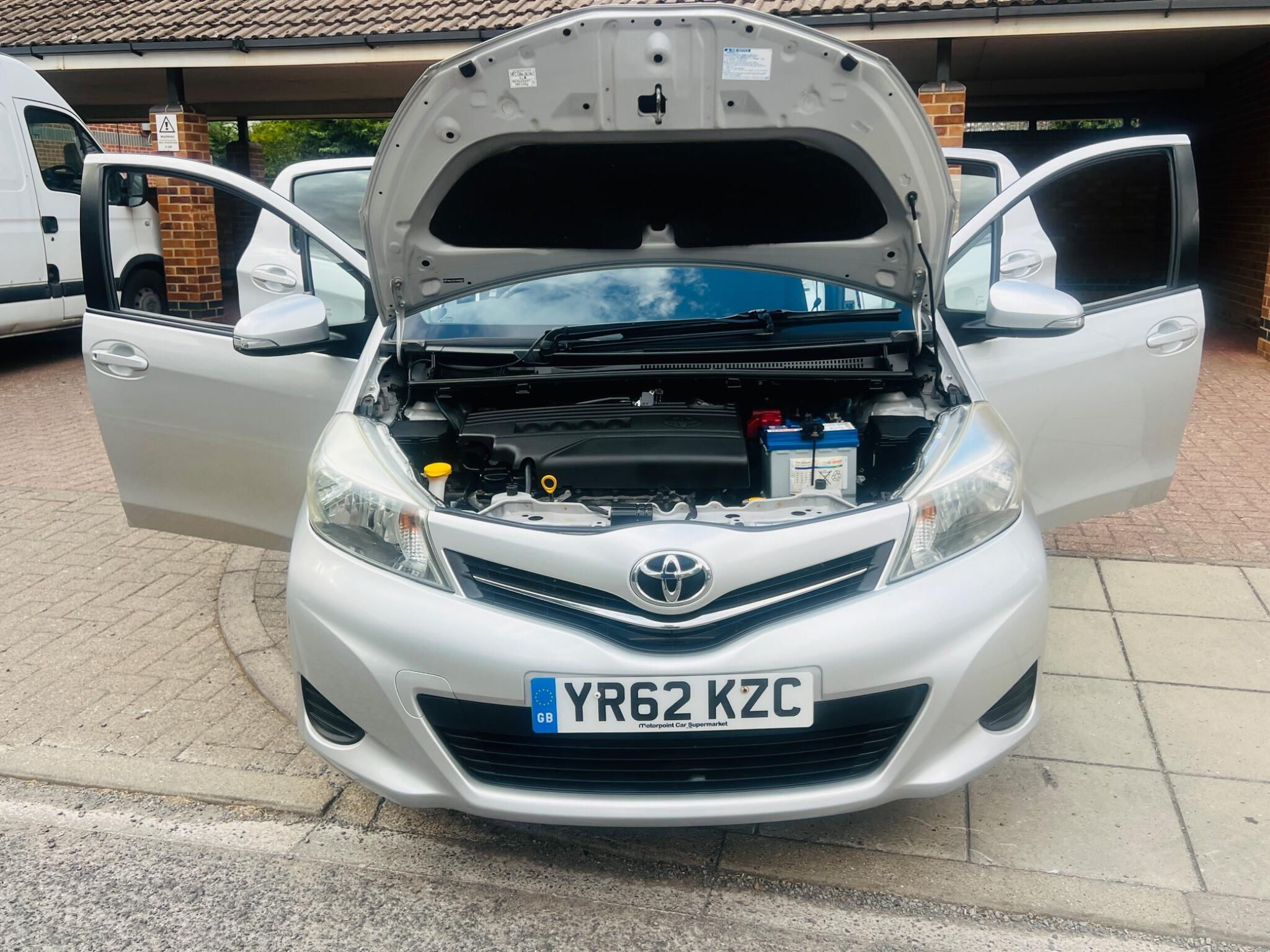Toyota Yaris view 43