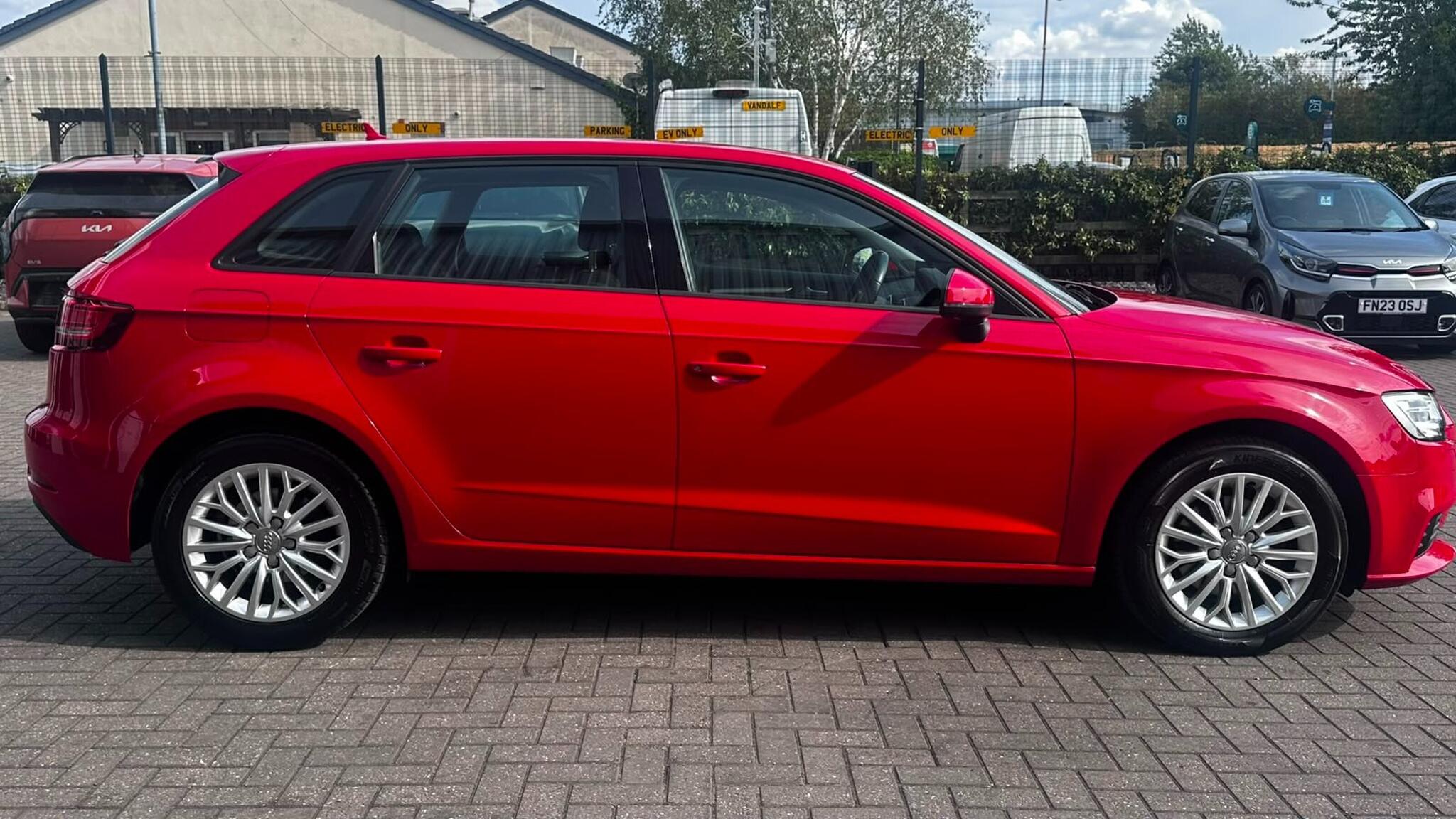Audi A3 view 13