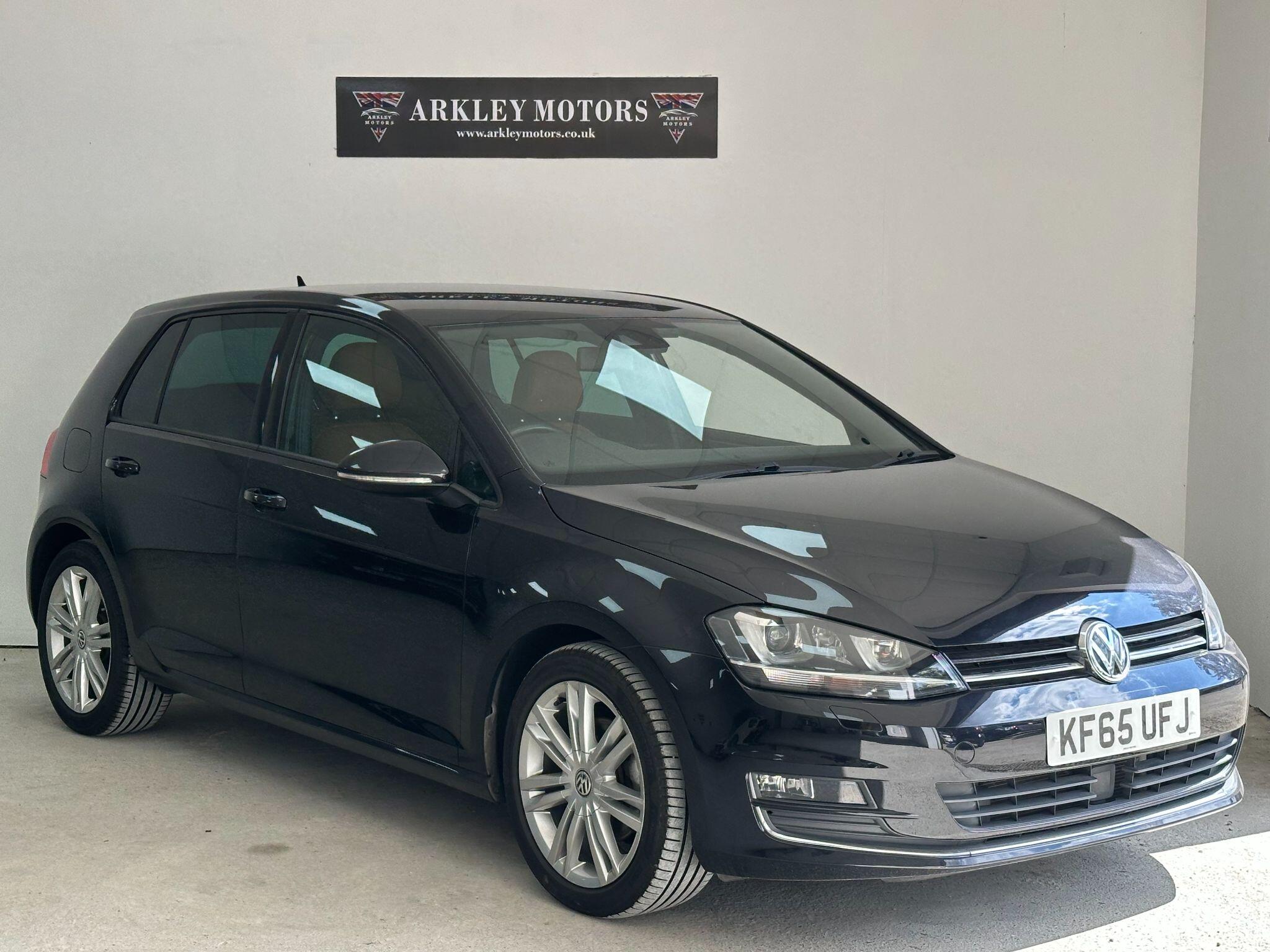 2015 Volkswagen Golf image 1