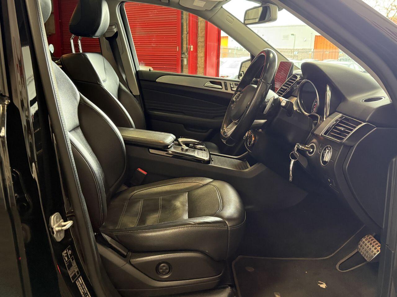 Mercedes-Benz Gle view 29