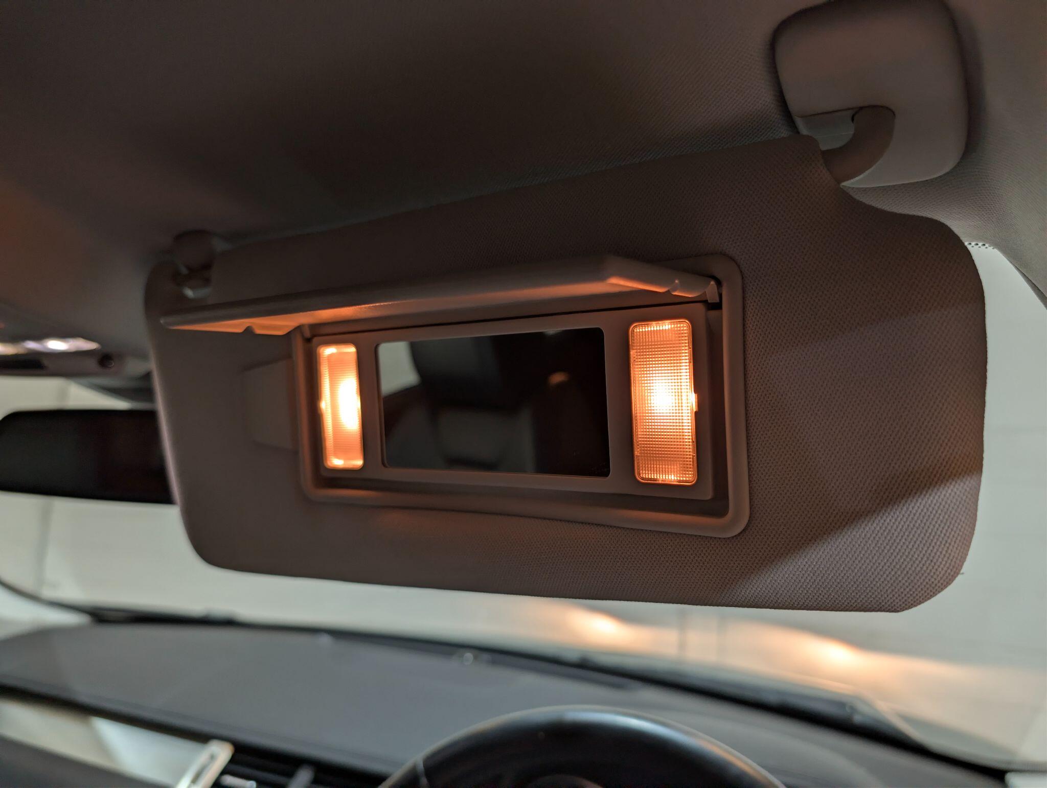 Land Rover Range Rover Evoque view 29