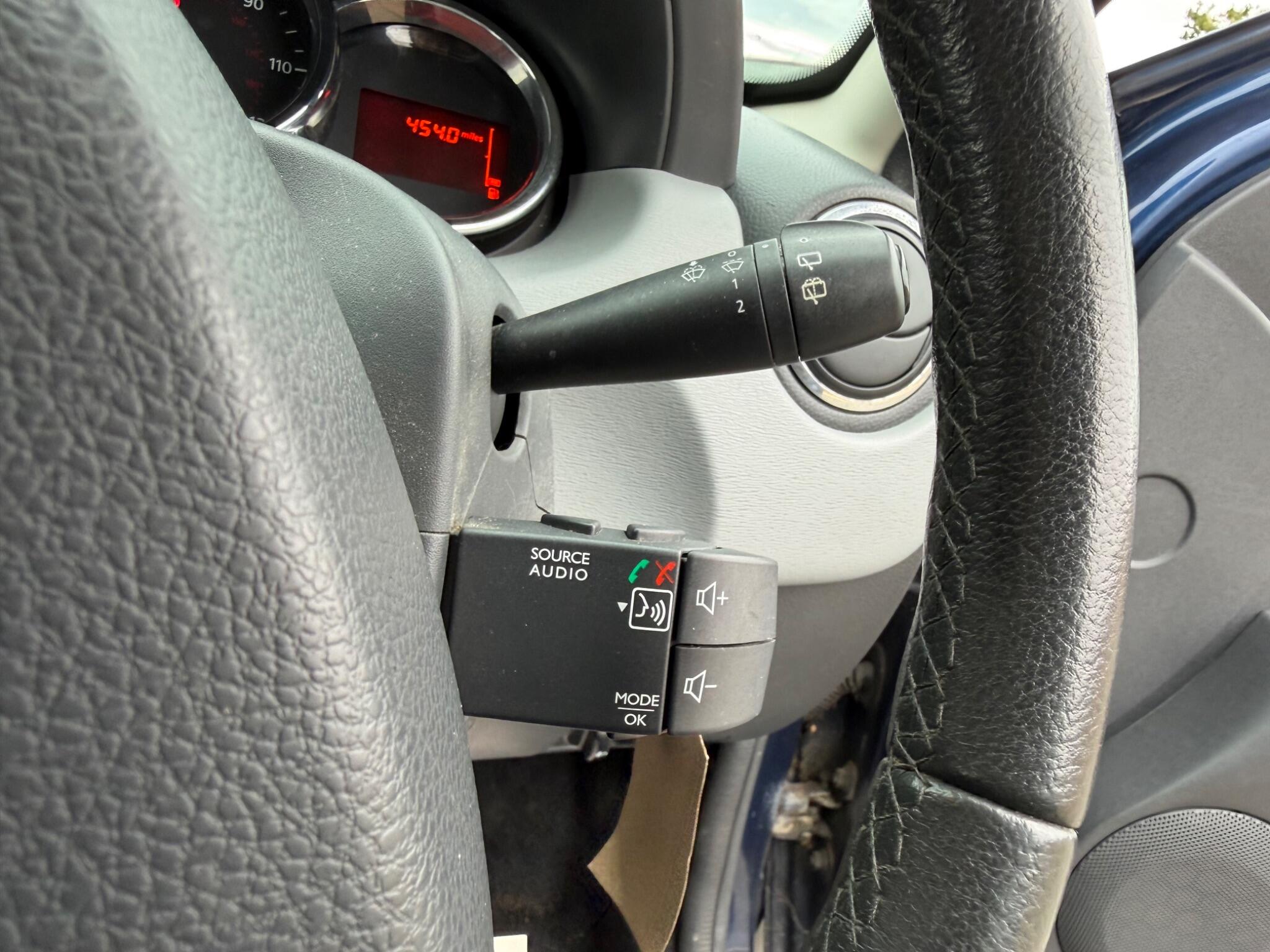 Dacia Duster view 16