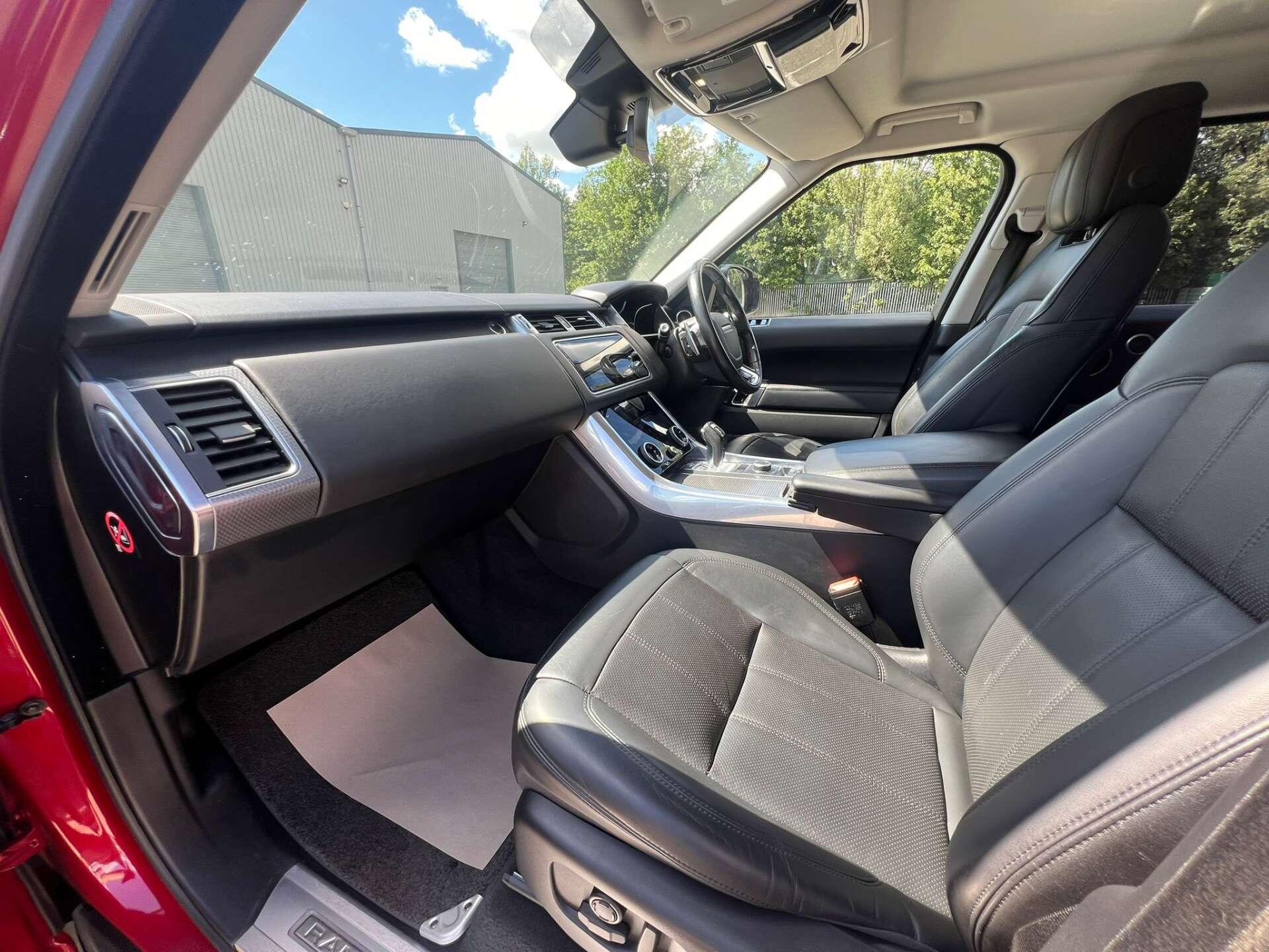 Land Rover Range Rover Sport view 15