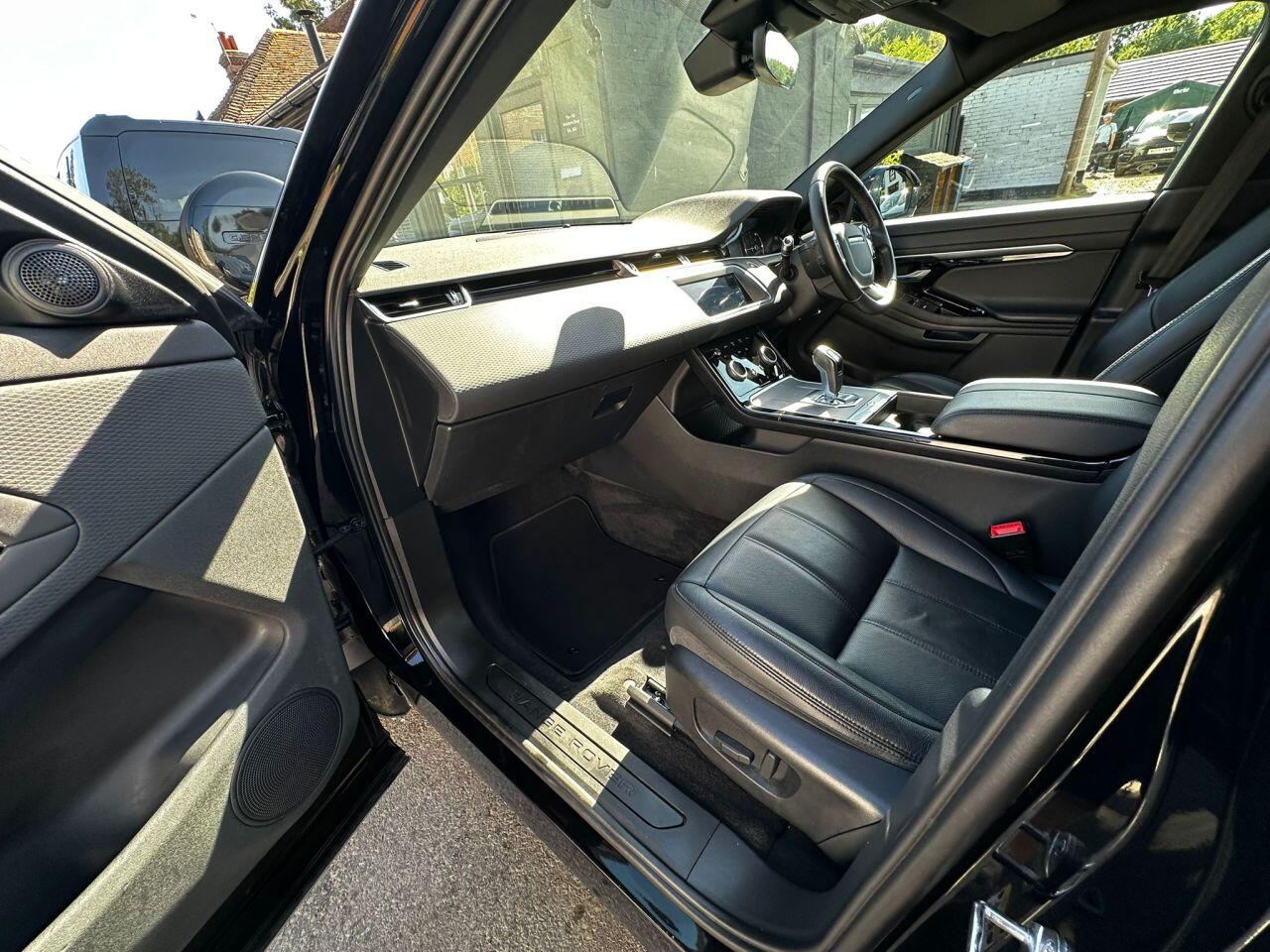 Land Rover Range Rover Evoque view 28