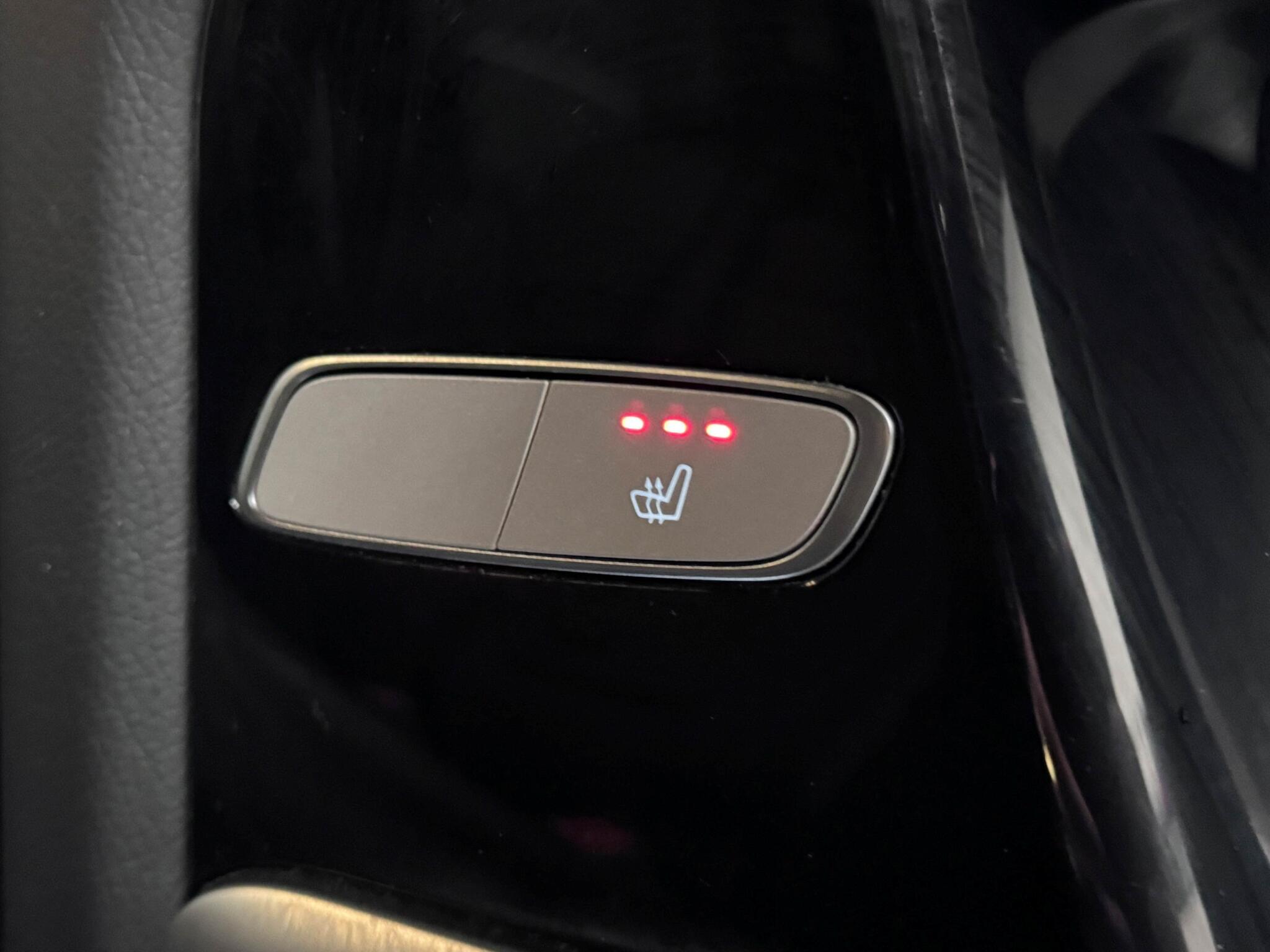 Mercedes-Benz G-Class view 17