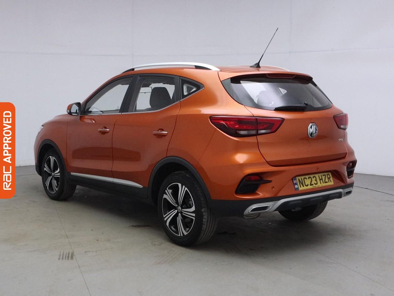 MG ZS view 4