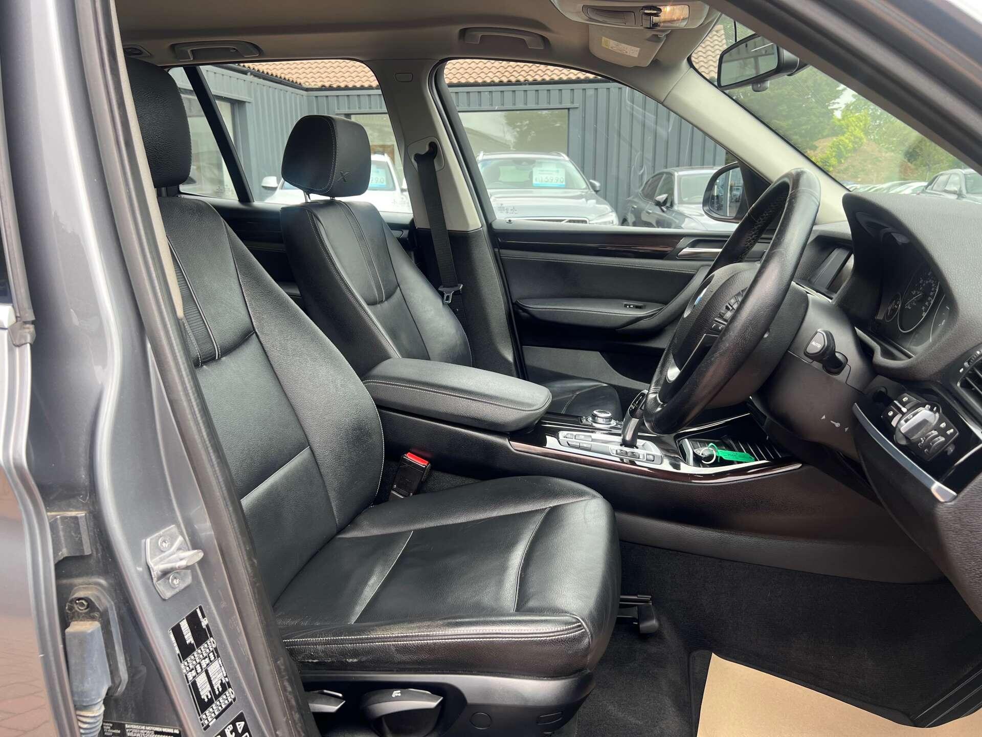 BMW X3 view 19