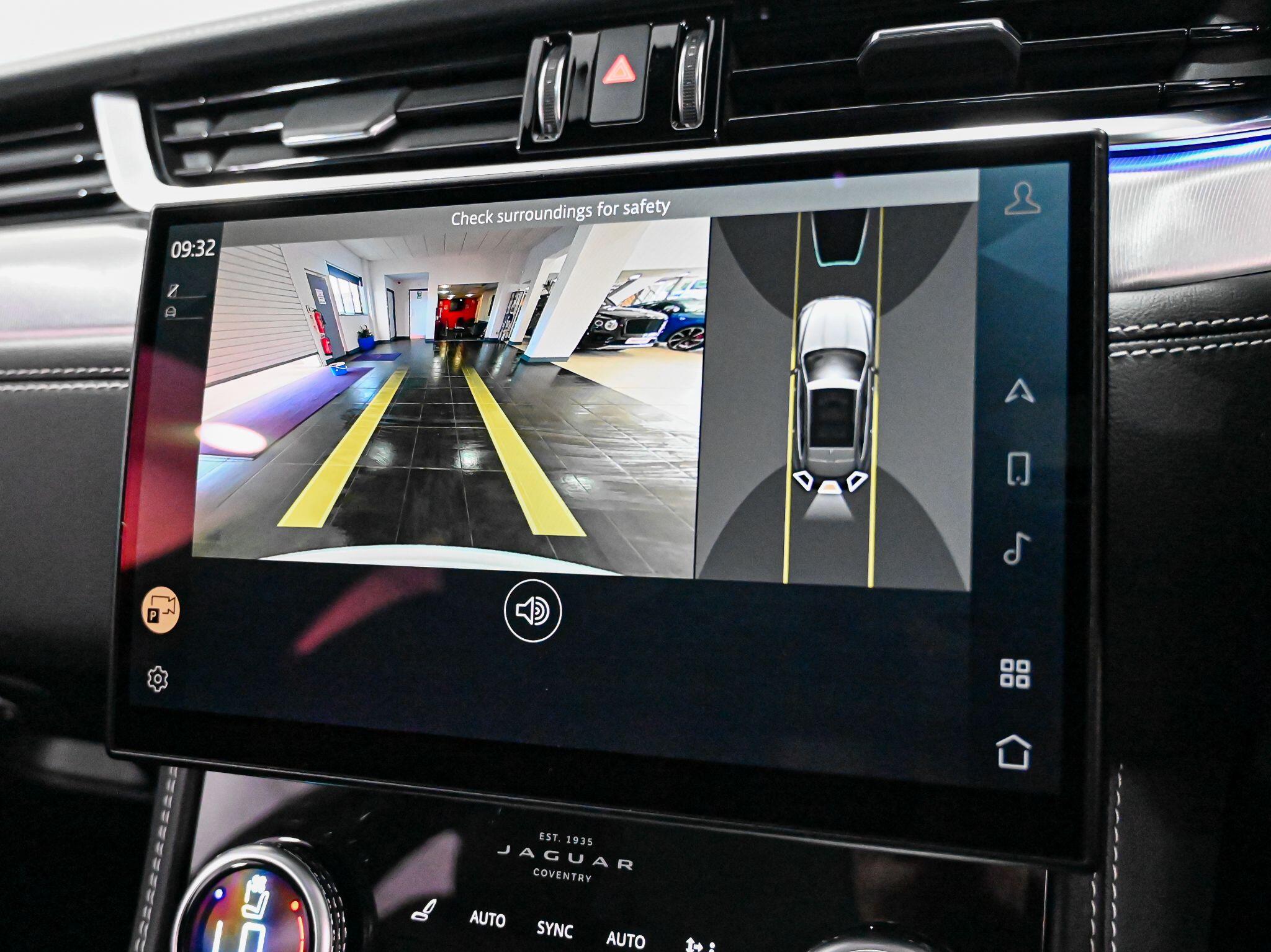 Jaguar F-Pace view 13